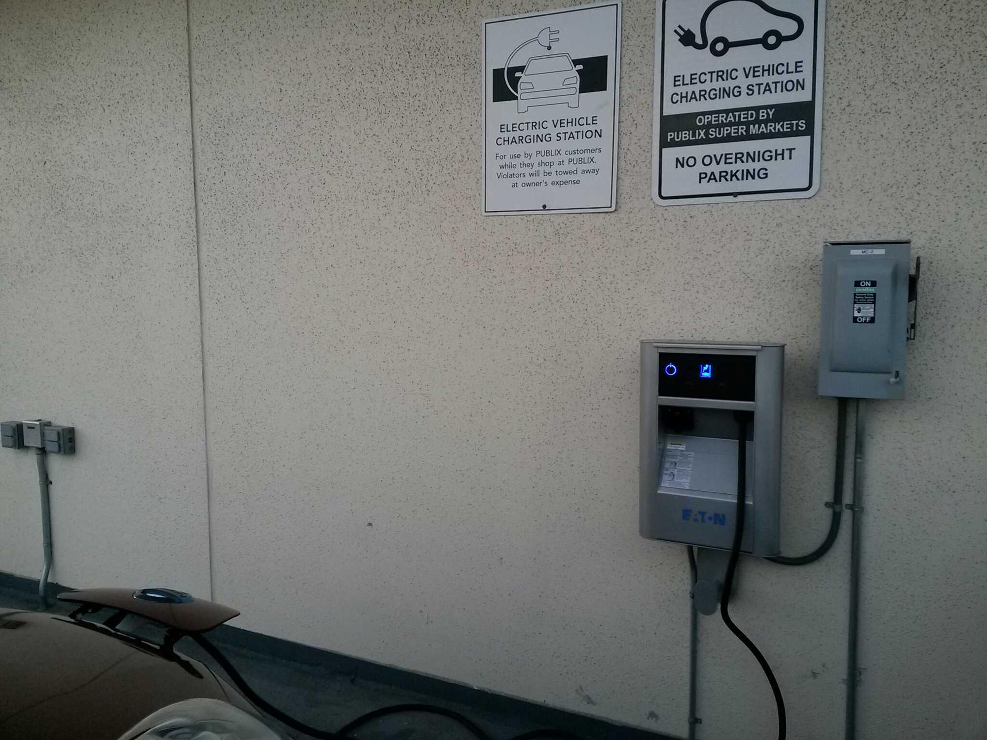 Publix at Las Olas Fort Lauderdale, FL EV Station