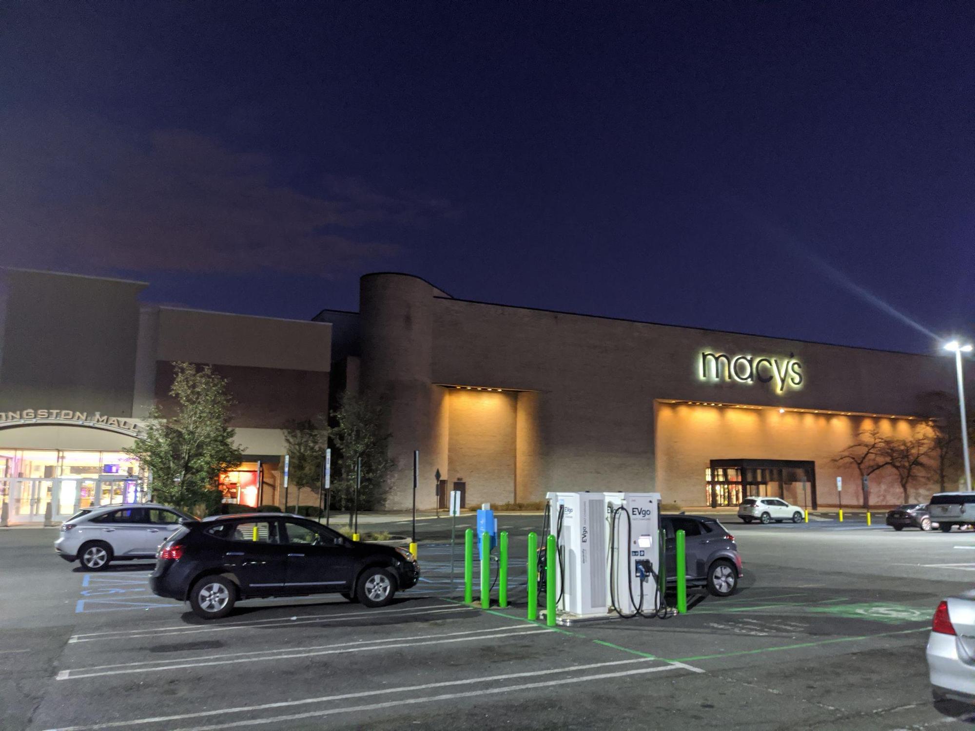 Livingston Mall Livingston, NJ EV Station