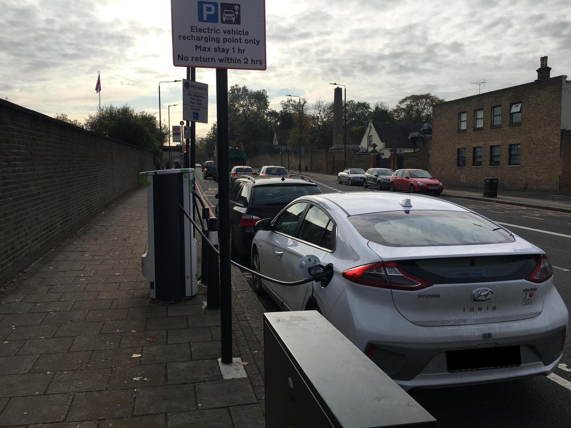 Old Court Parking Roehampton Ln, London, SW15 5PN, United Kingdom