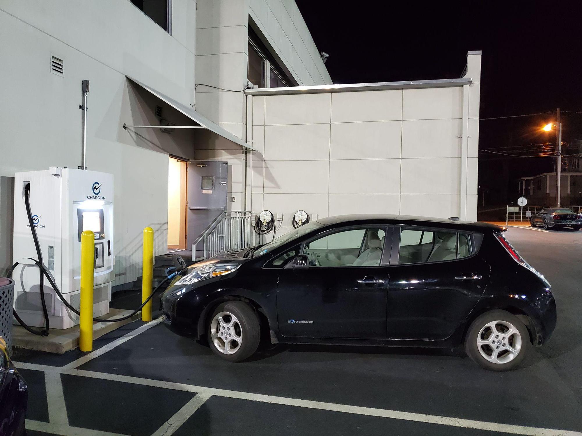 Lynnes Nissan City Bloomfield, NJ EV Station