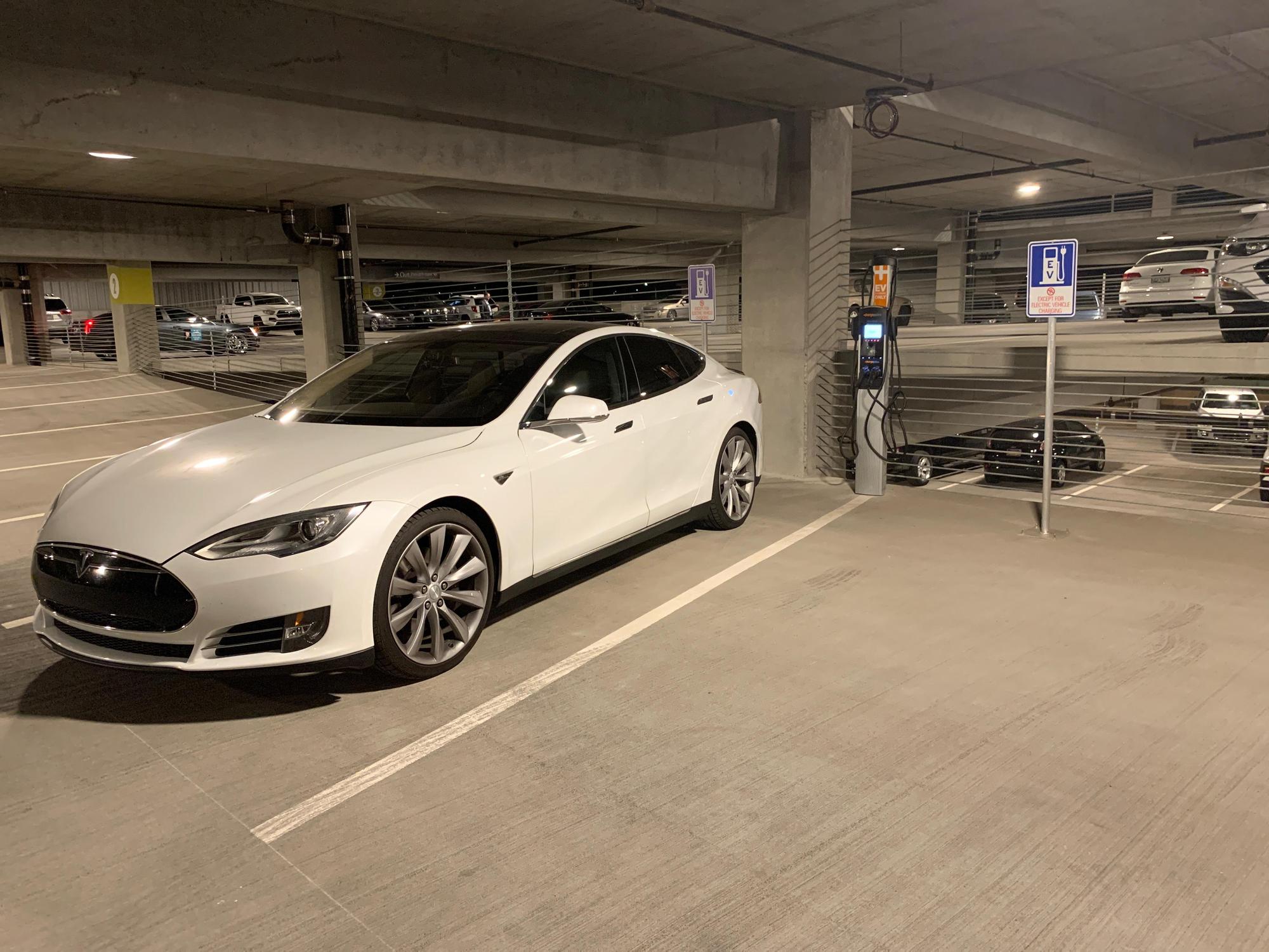 Chandler Parking Garage | PlugShare