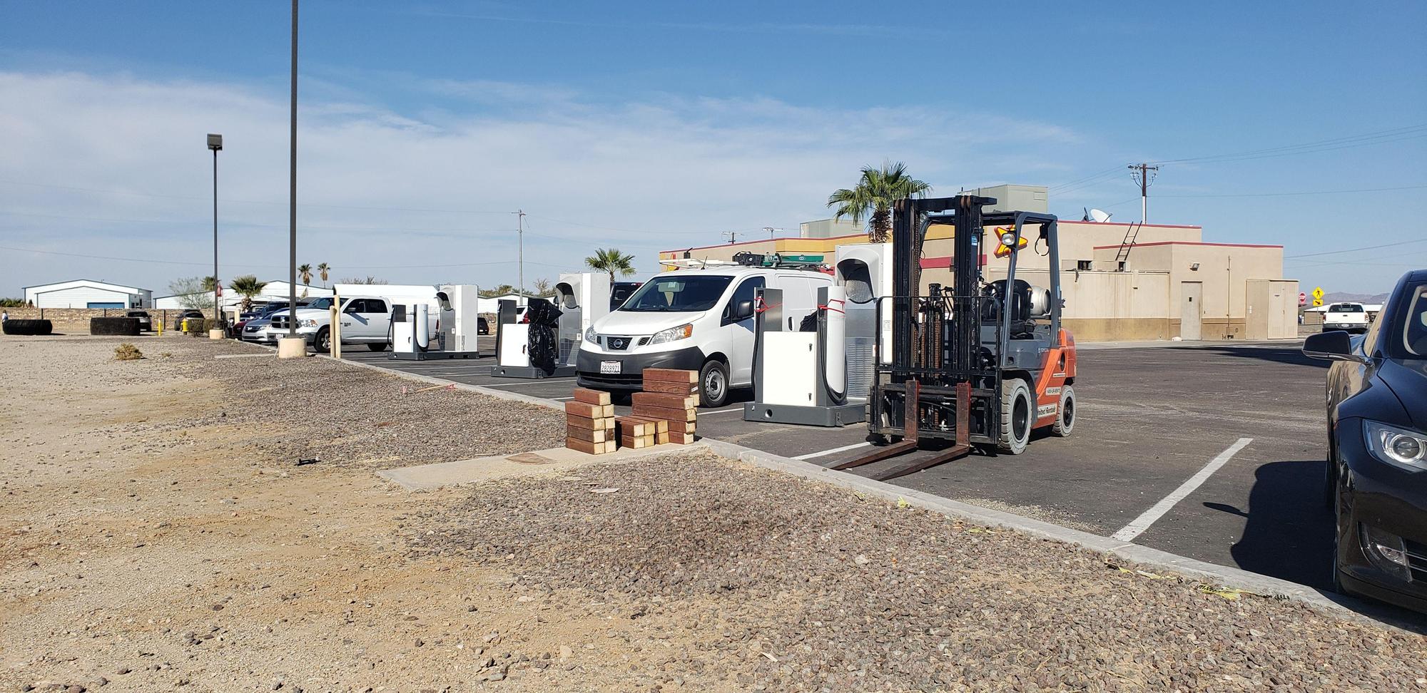 Carl's Jr Quartzsite, AZ EV Station