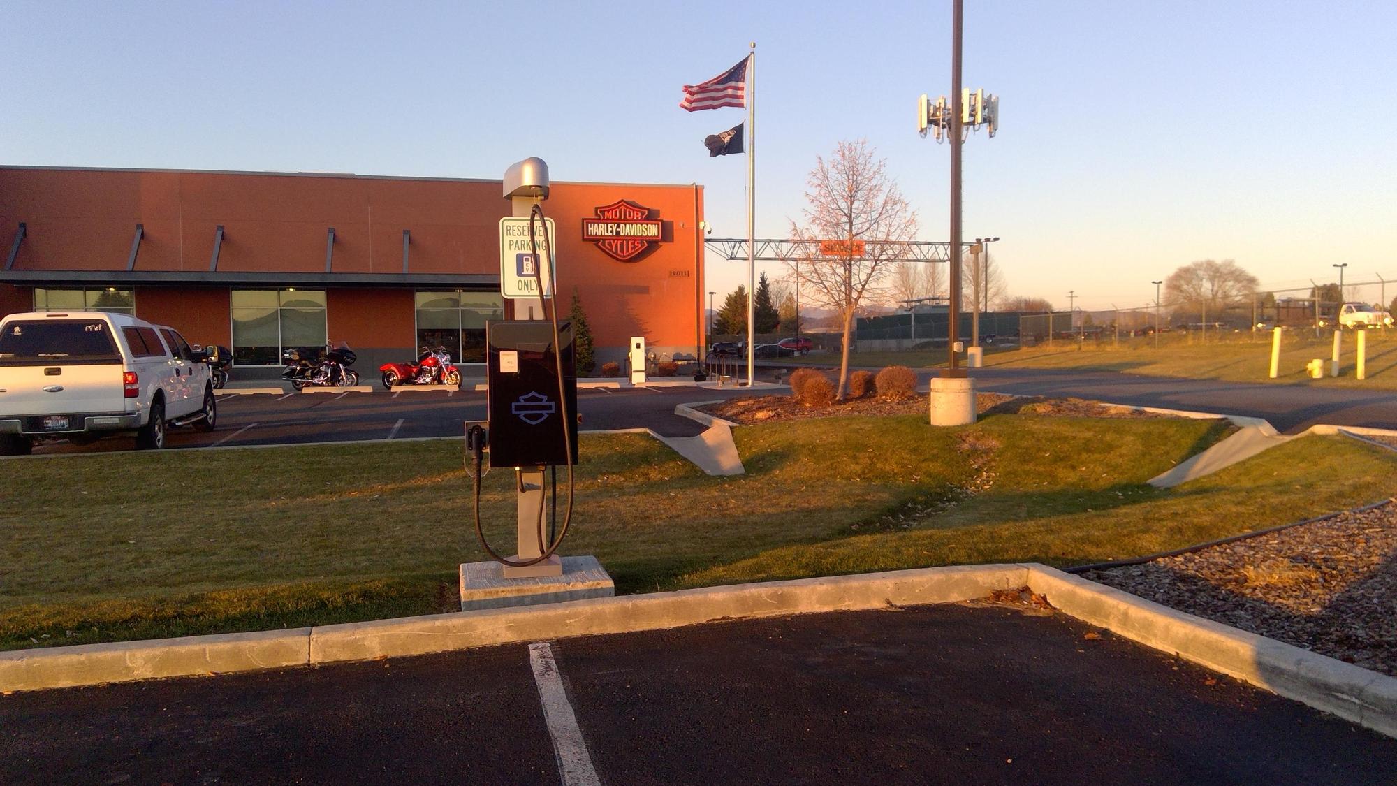 lone-wolf-harley-davidson-spokane-valley-wa-ev-station