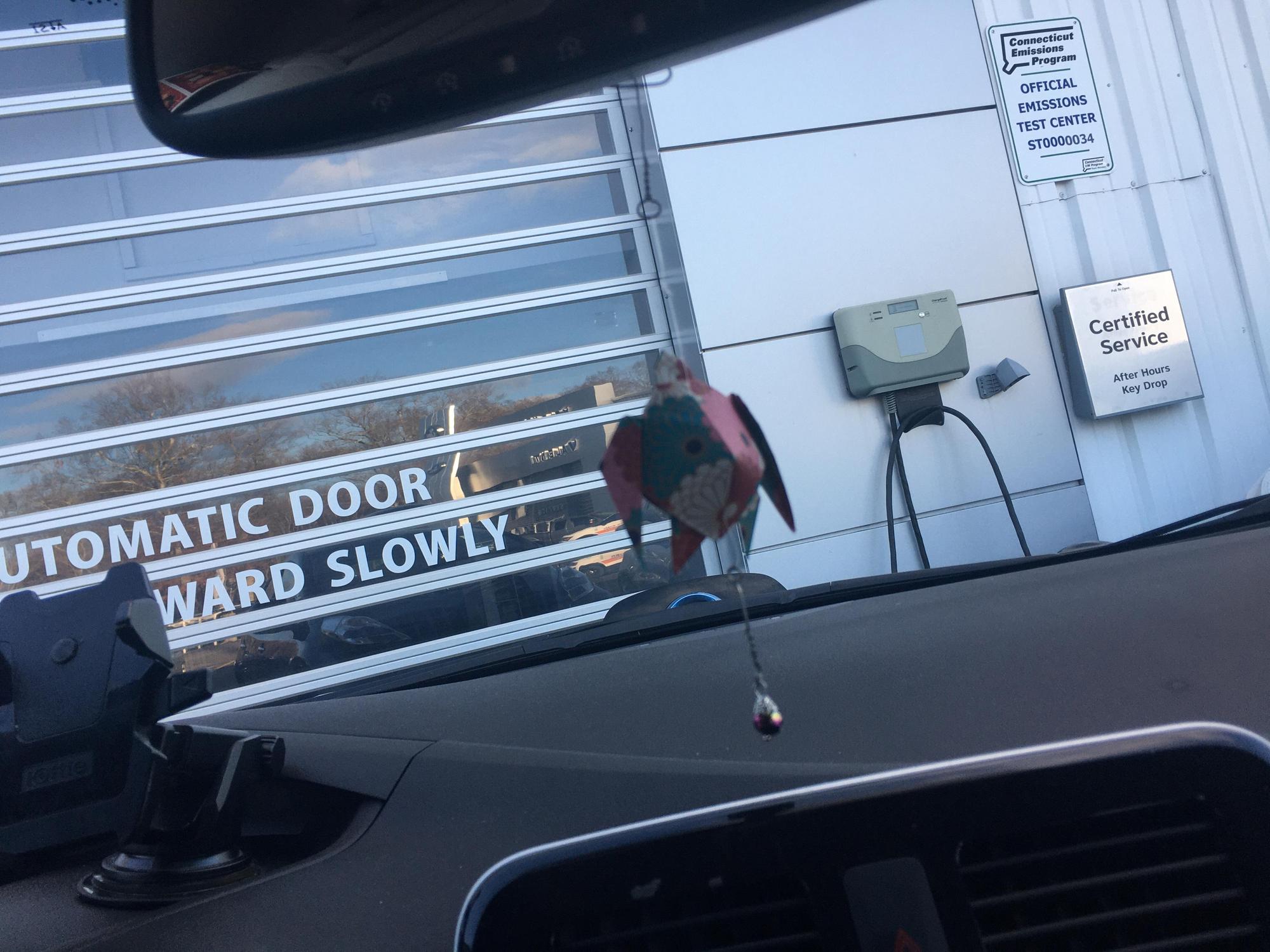 Valenti Ford Stonington, CT EV Station