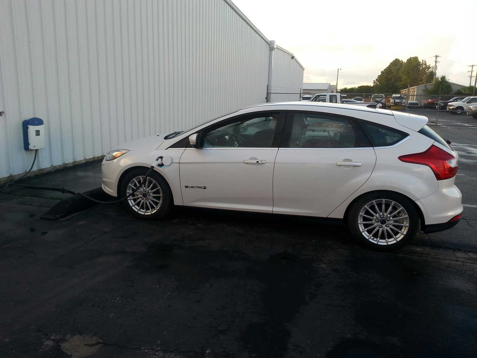 Don Vance Ford Service Marshfield, MO EV Station