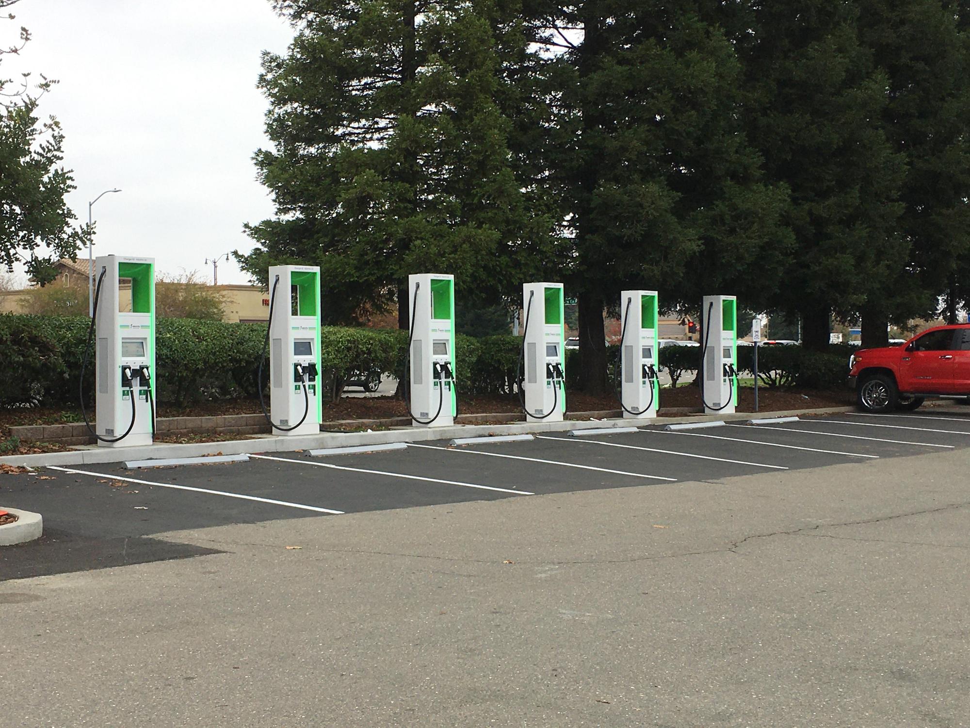 Vacaville Premium Outlets Bath & Body Works Vacaville, CA EV Station