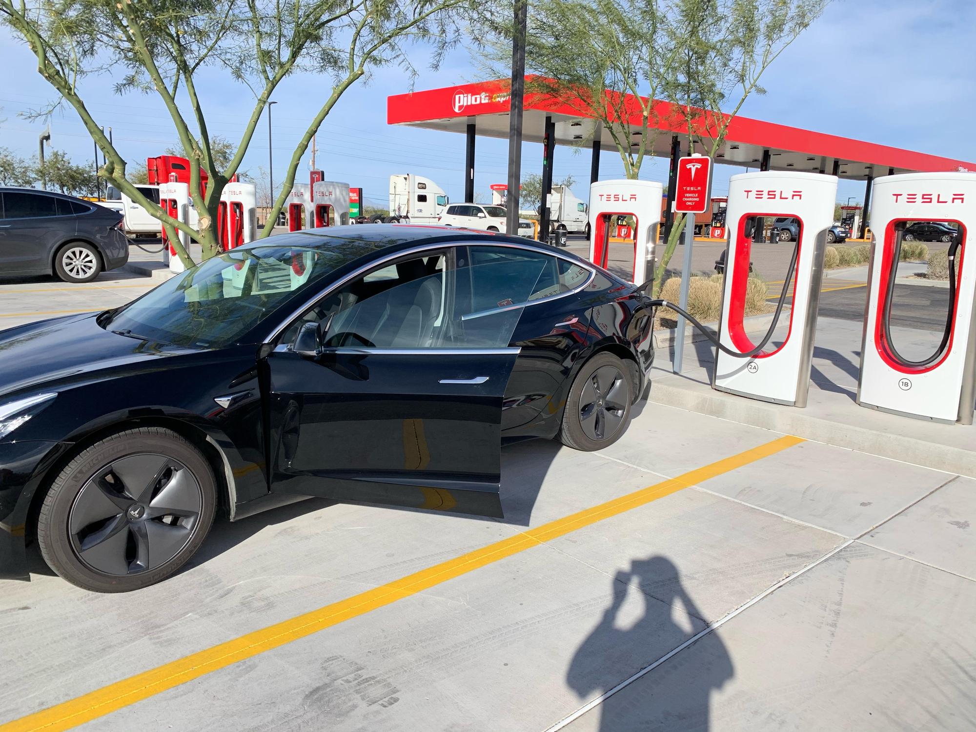 Pilot Express | Tucson, AZ | EV Station