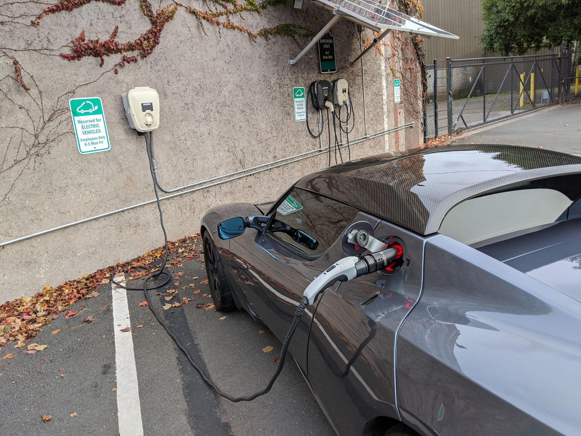 E & M Electric and Machinery Healdsburg, CA EV Station