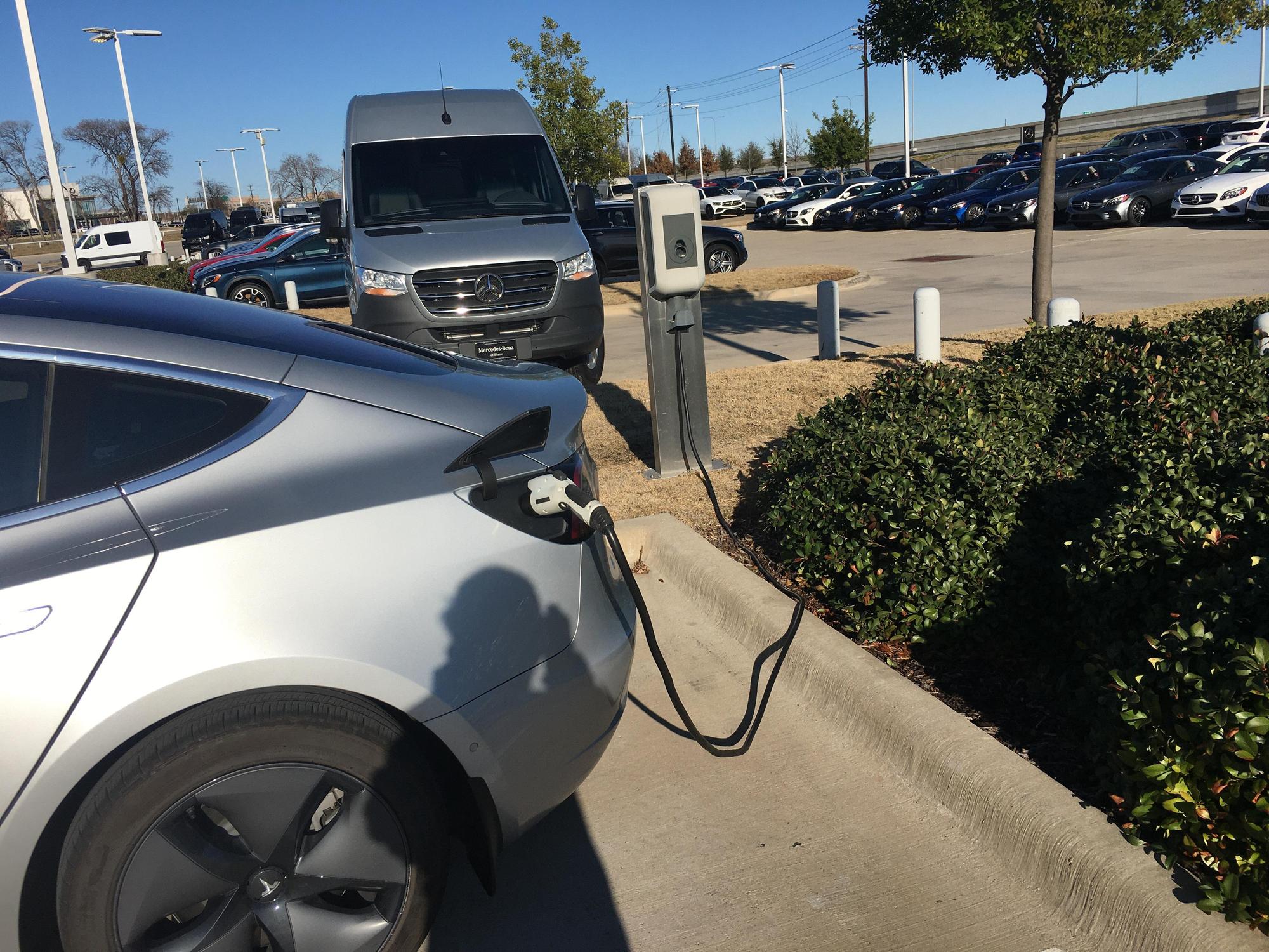 Level 2 Charging Station In Plano EV Charger