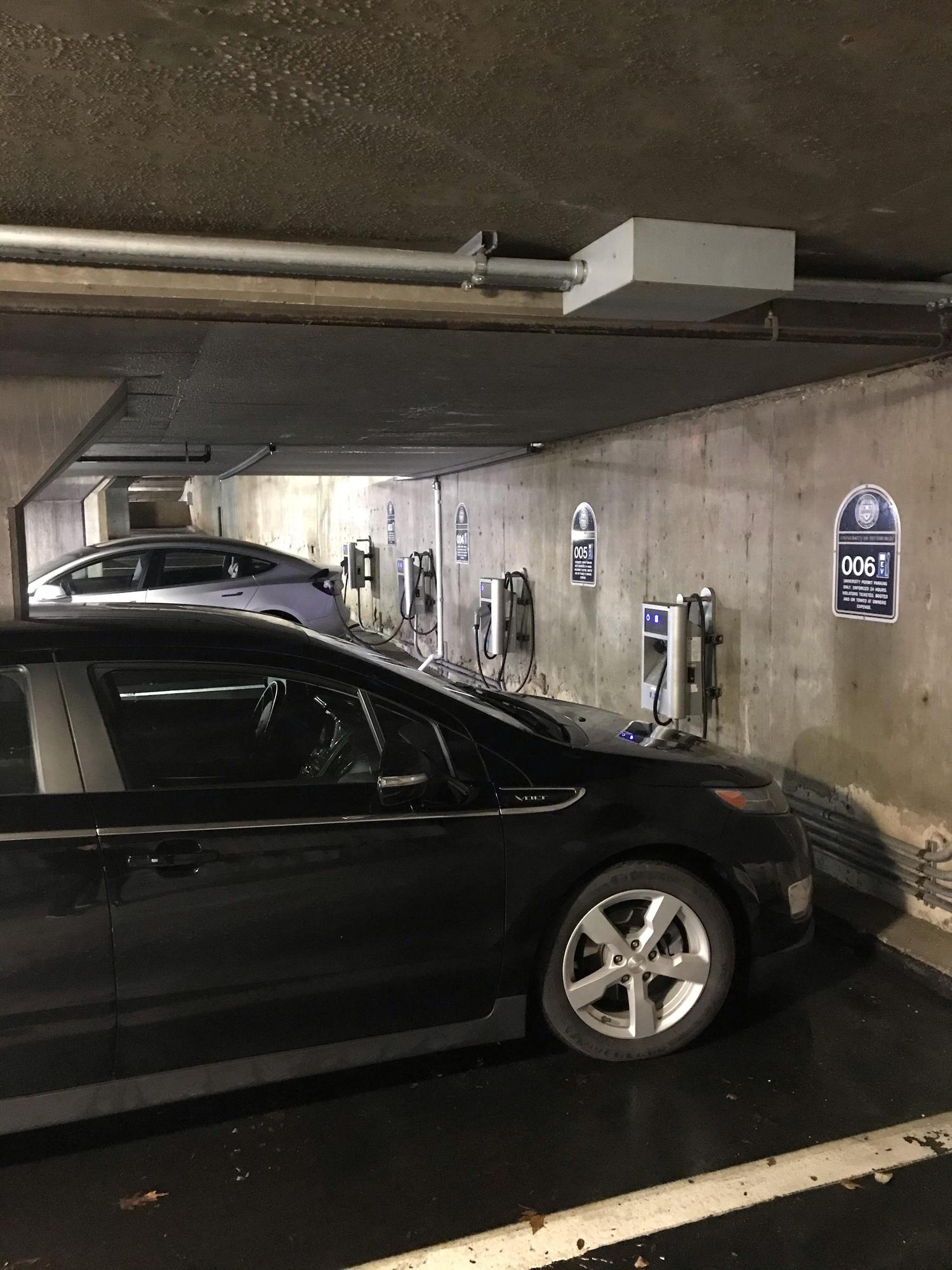 University of Pittsburgh Soldiers & Sailors Parking Garage