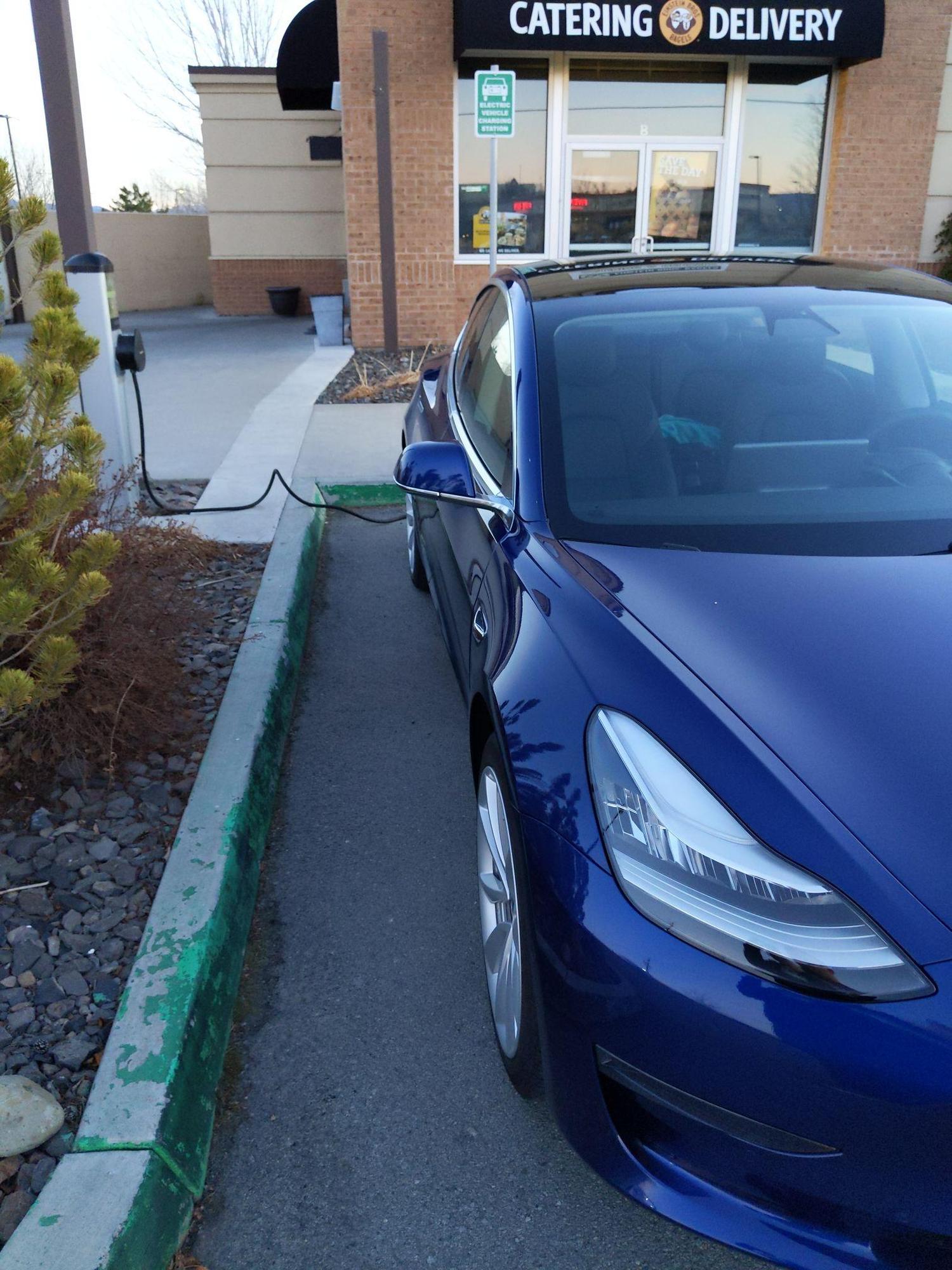 Einstein Bros Bagels Reno, NV EV Station