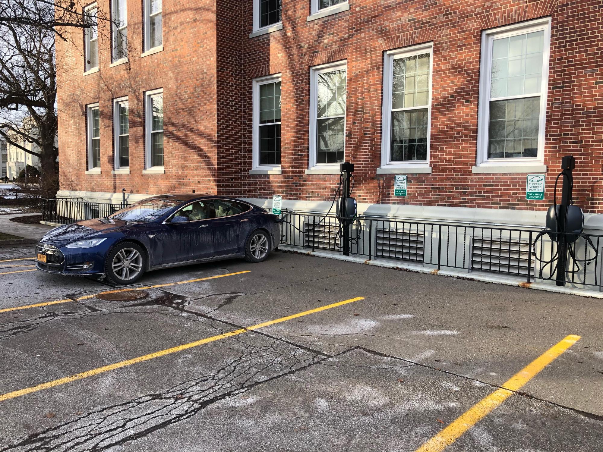 Huron Real Estate Associates LLC Endicott, NY EV Station