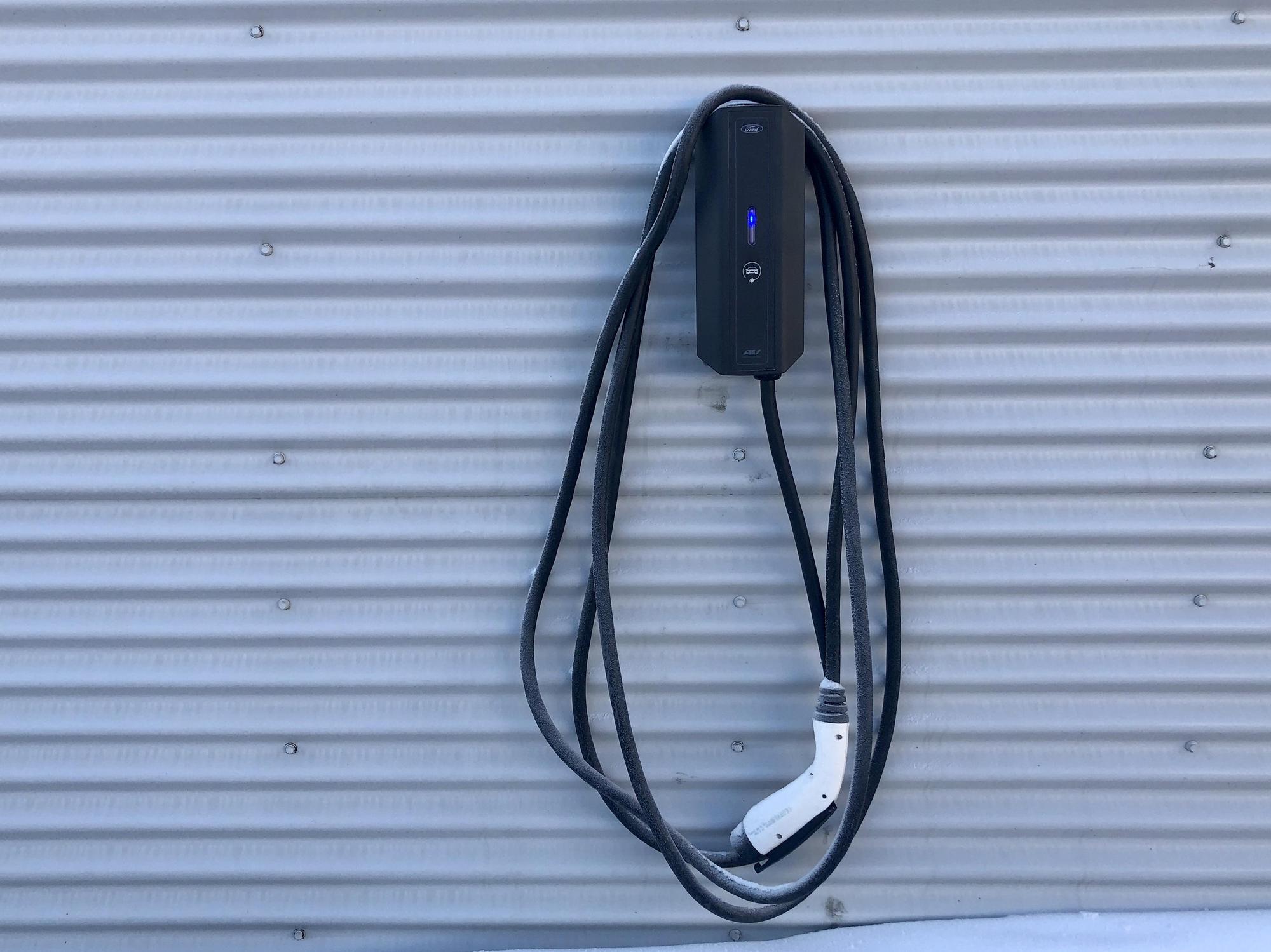 Whitehorse Motors Whitehorse, YT EV Station