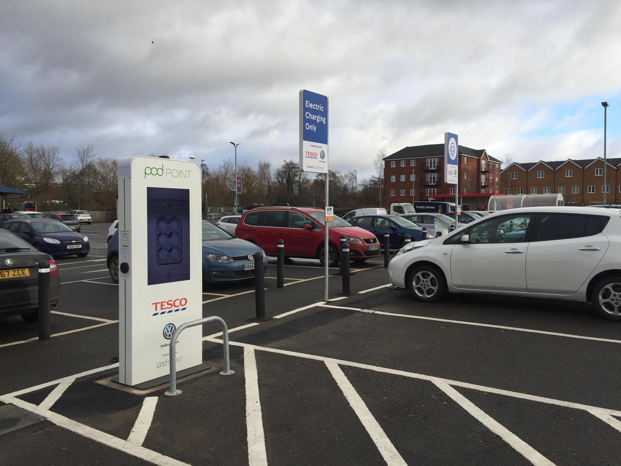 Tesco Superstore Aylesbury Tring Rd Tring Rd, Aylesbury, HP20 1PQ