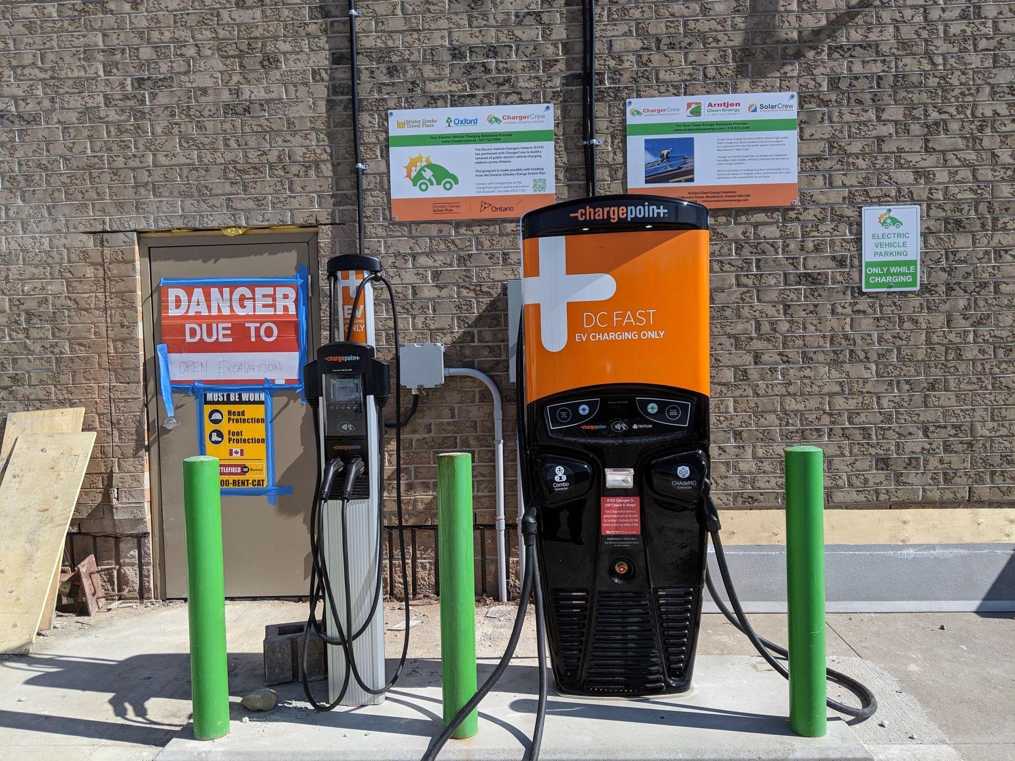 Drumbo Truck Stop / Shell Gas Station Drumbo, ON EV Station