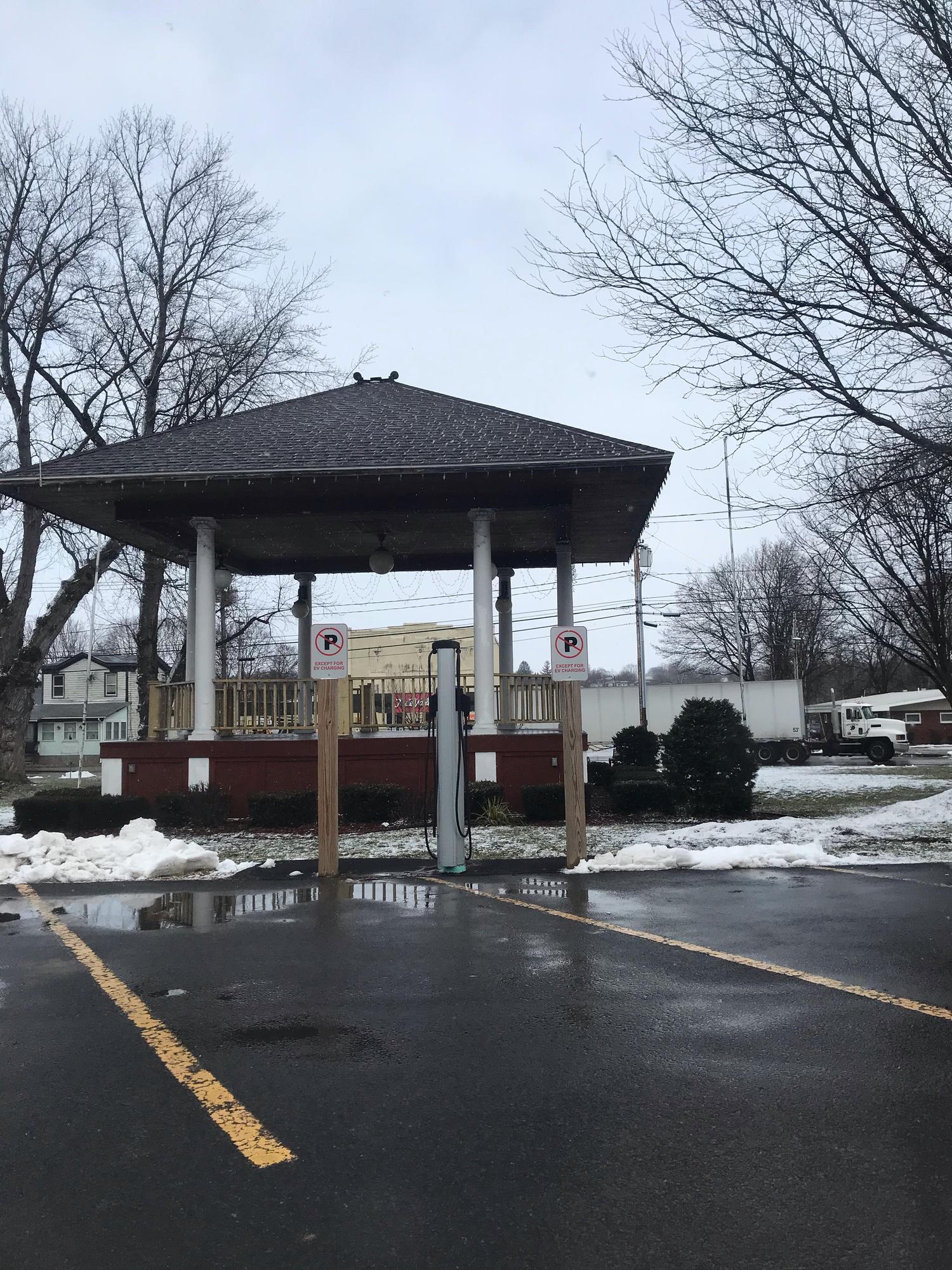 Village of Fort Plain Public Parking Lot Fort Plain, NY EV Station