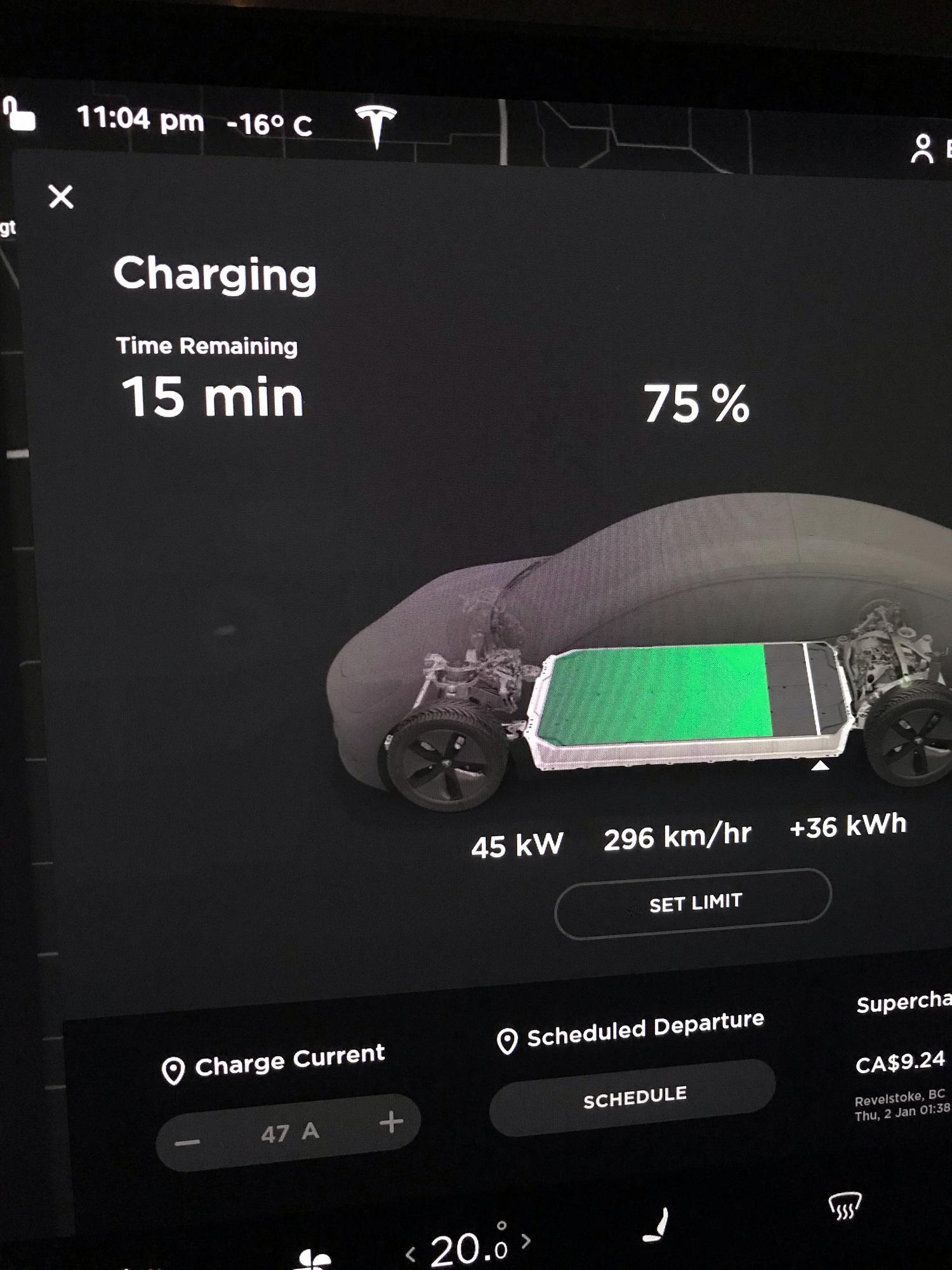 Noodles and Company Moorhead, MN EV Station