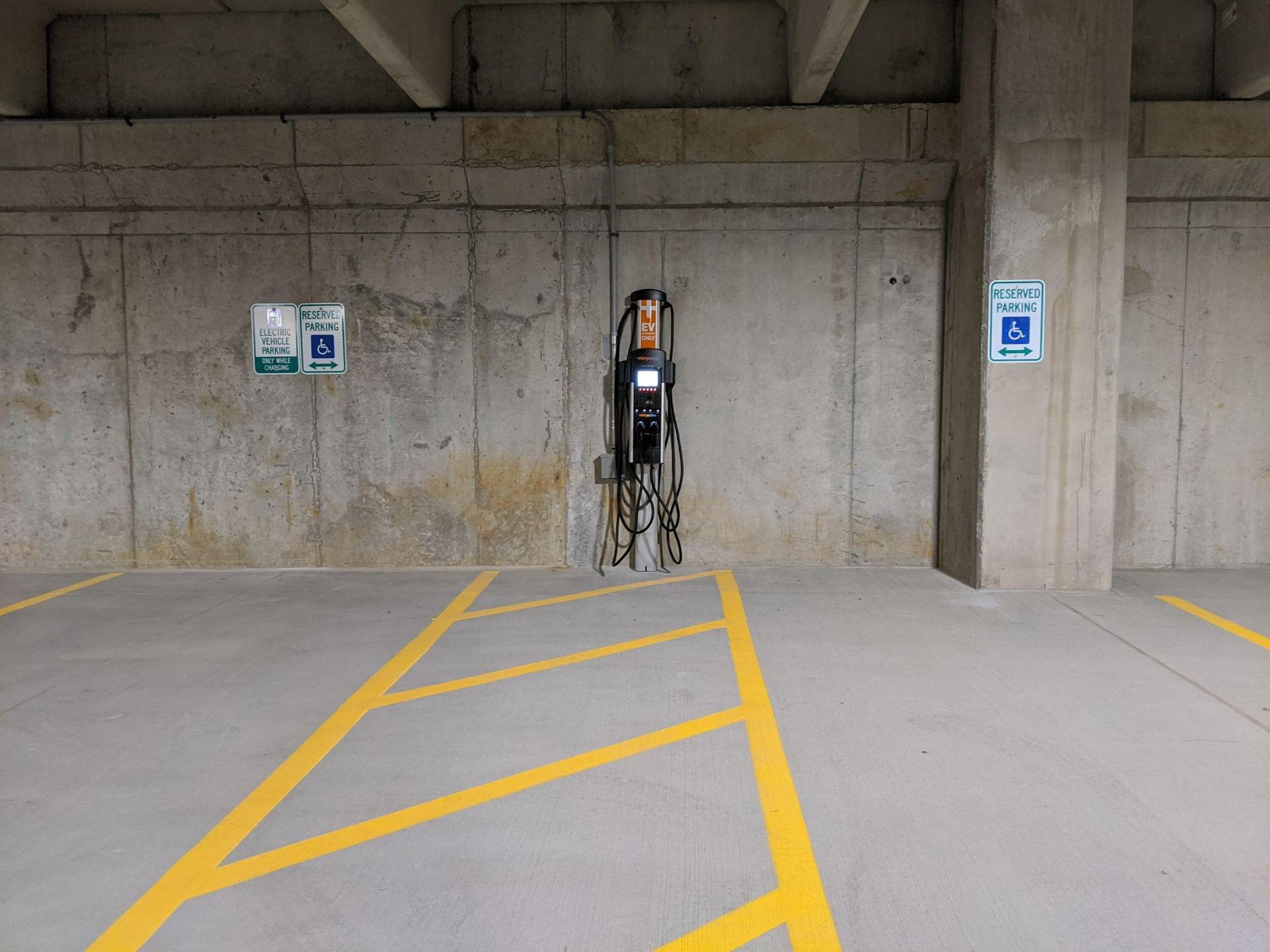 Hershey Medical Center Westview Parking Garage Hershey, PA EV Station