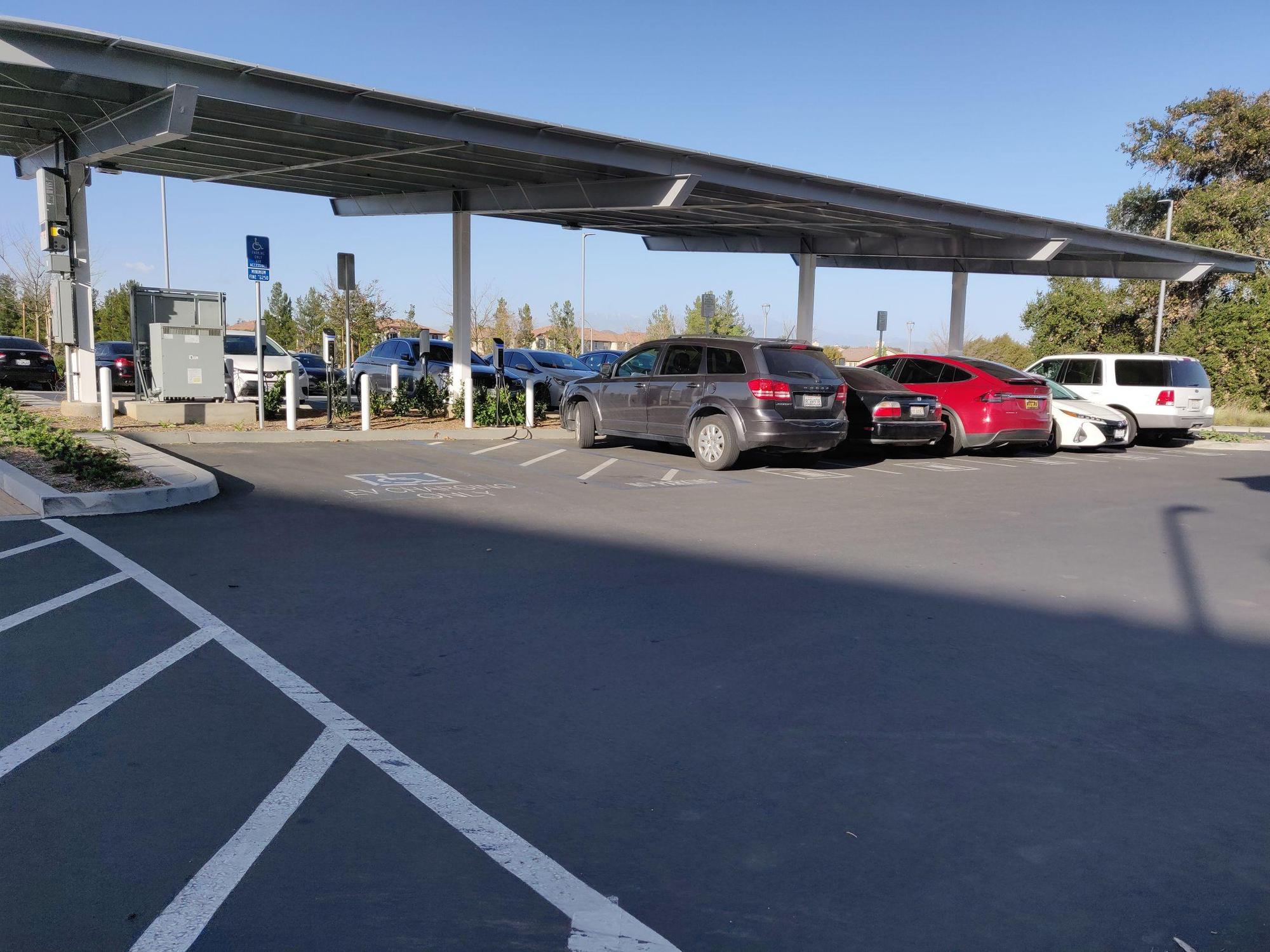 Kaiser Murrieta Medical Offices Murrieta, CA EV Station