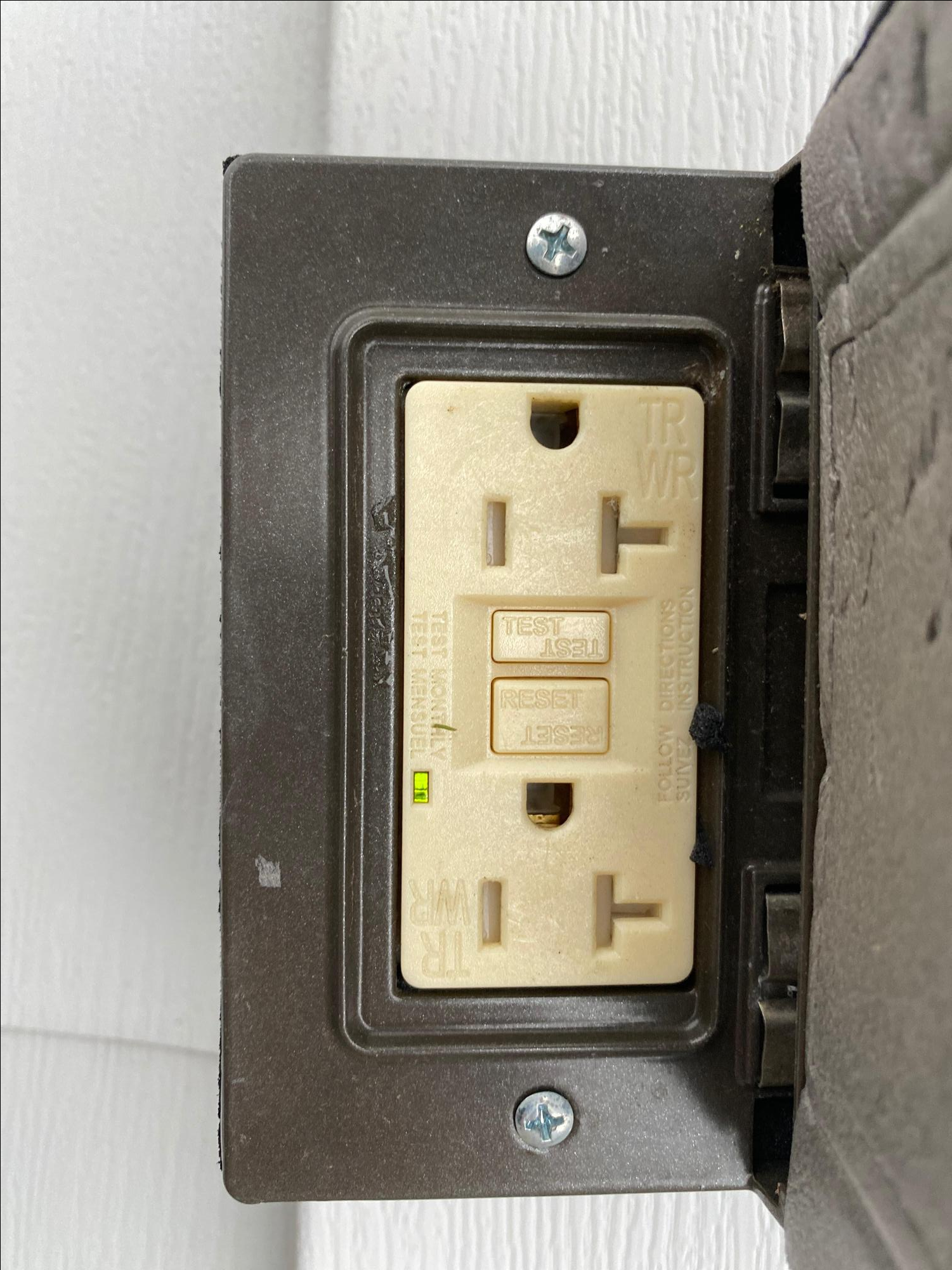 Kazoo Books II Kalamazoo, MI EV Station