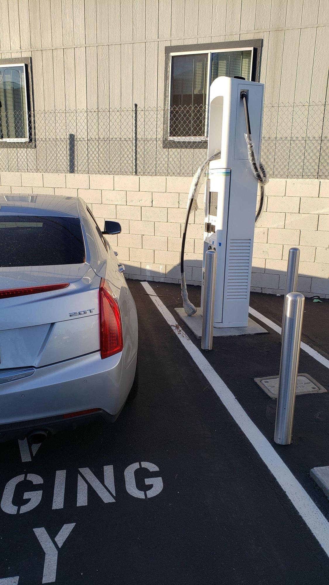 Bank of America Glendale, CA EV Station