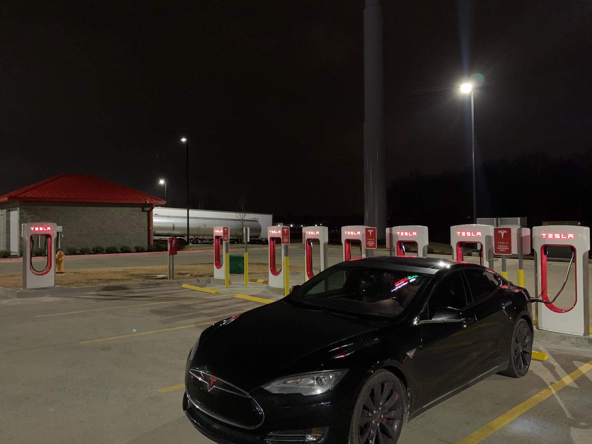 Workman's Travel Center | Lowell, AR | EV Station