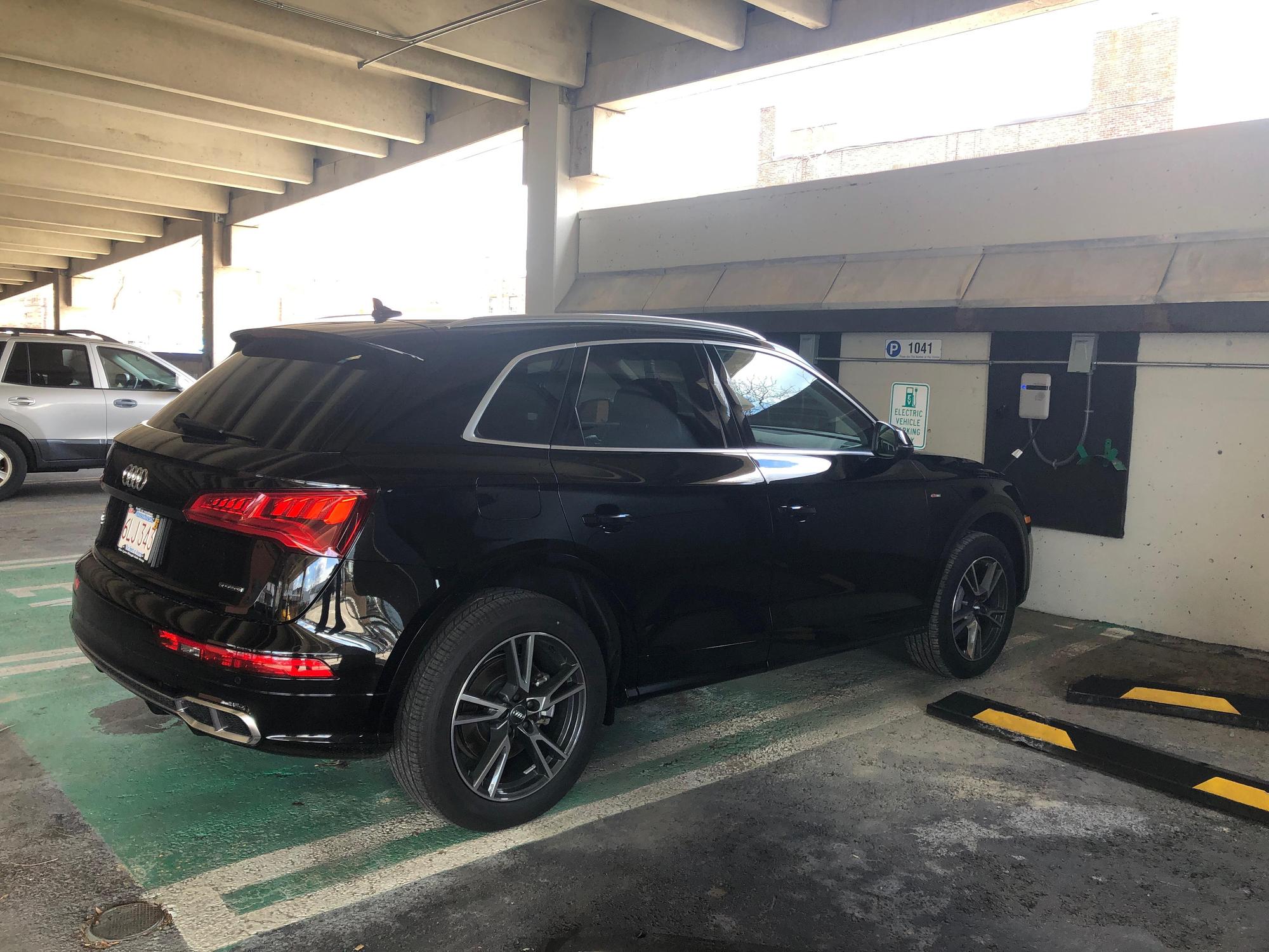 Elm Street Parking Garage Nashua, NH EV Station
