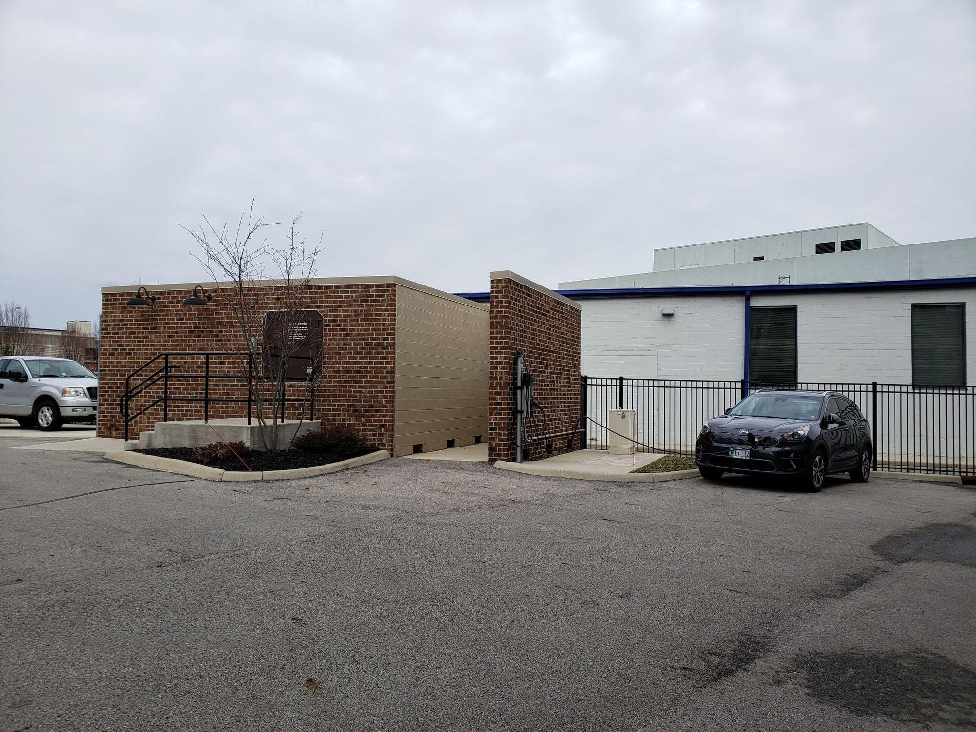 Edgehill Apartments Columbus, OH EV Station