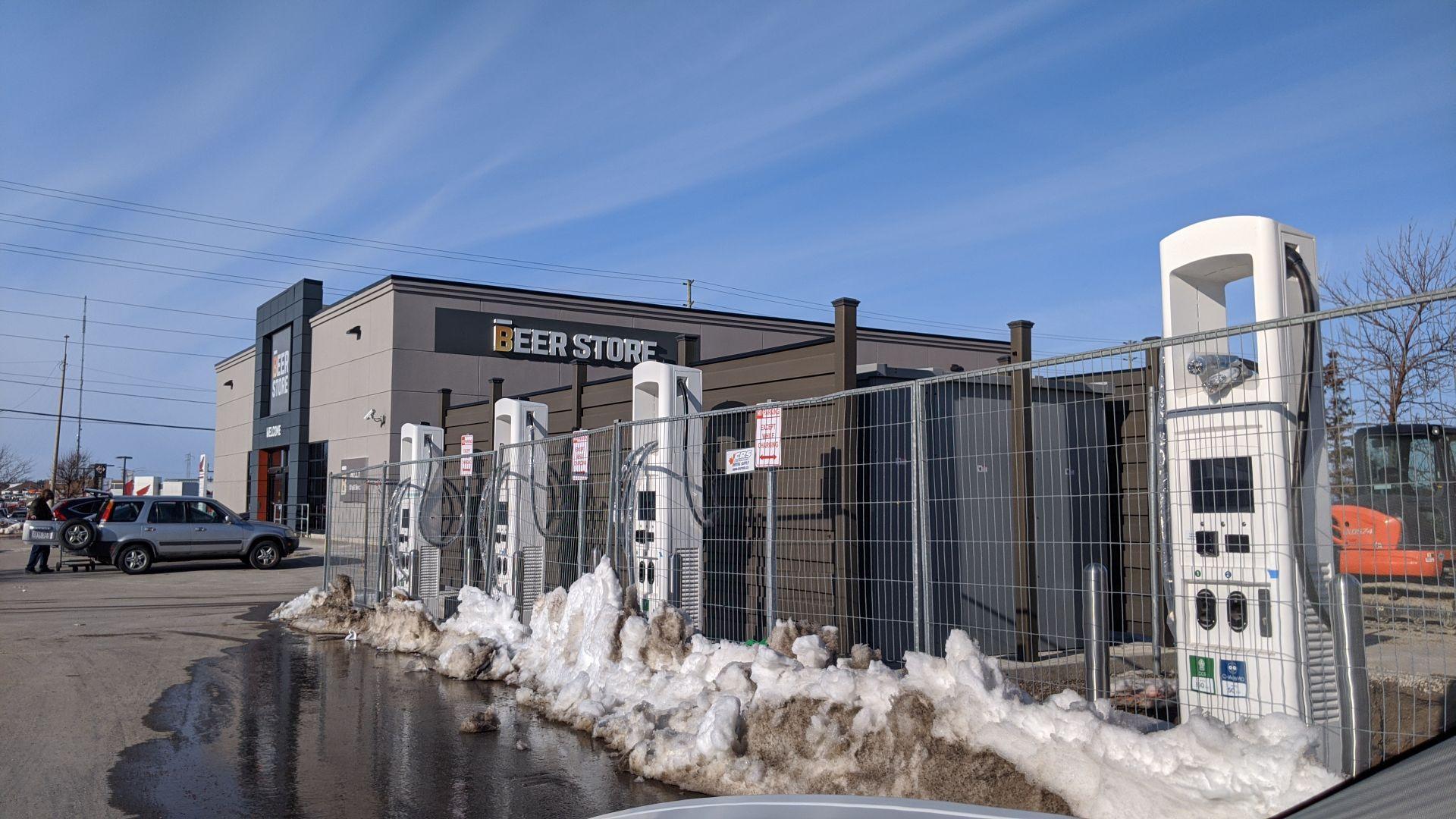 Canadian Tire Barrie South Barrie, ON EV Station