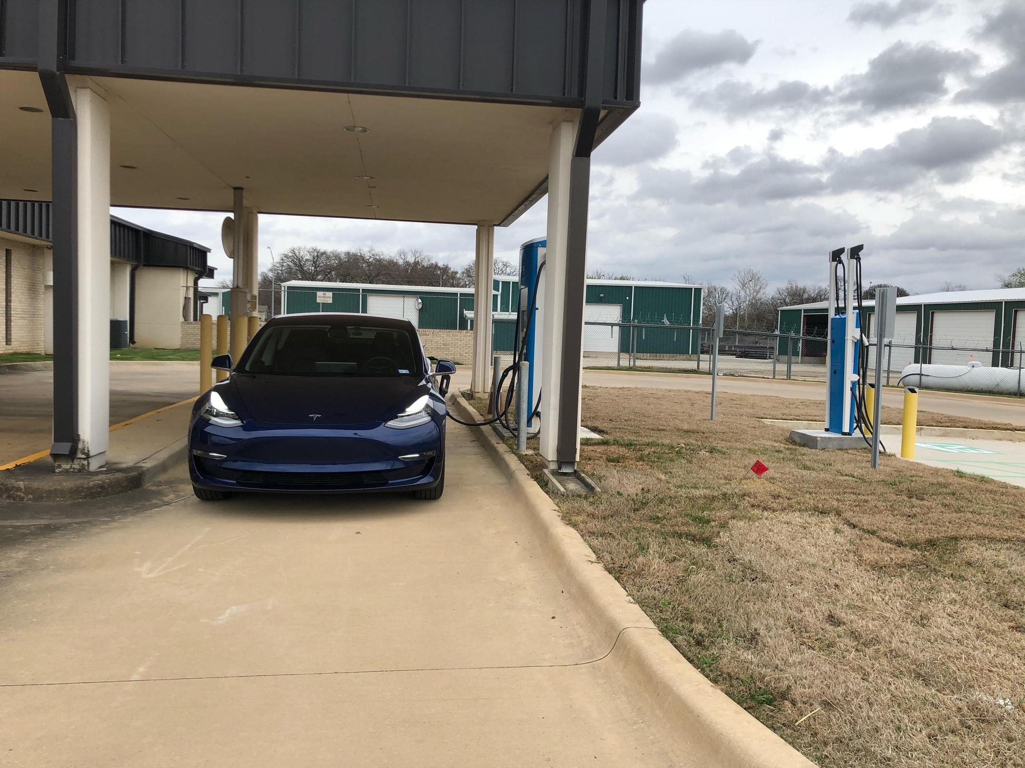 Southeastern Electric Cooperative Durant, OK EV Station
