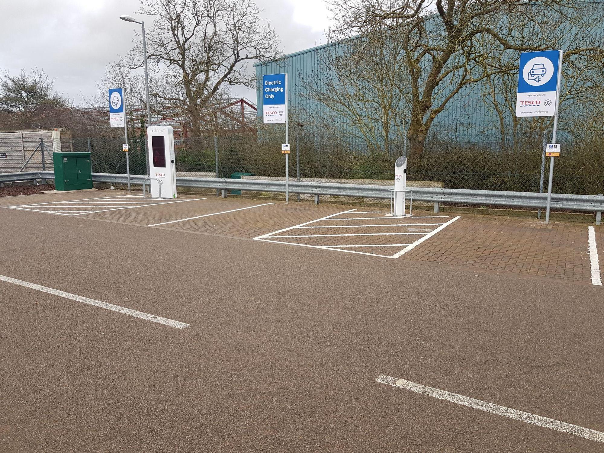 Tesco Superstore Southam Northfield Rd, Rd Industrial Estate