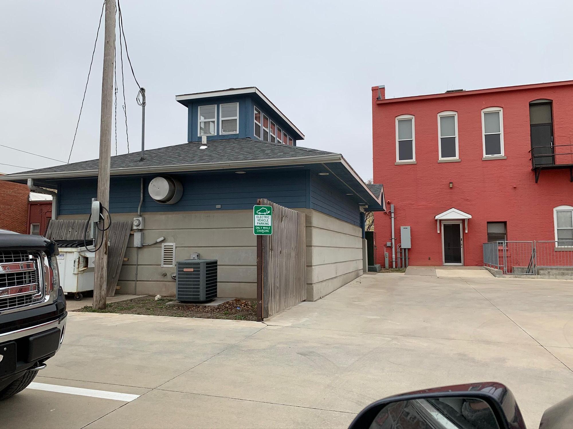 City Hall KS EV Station