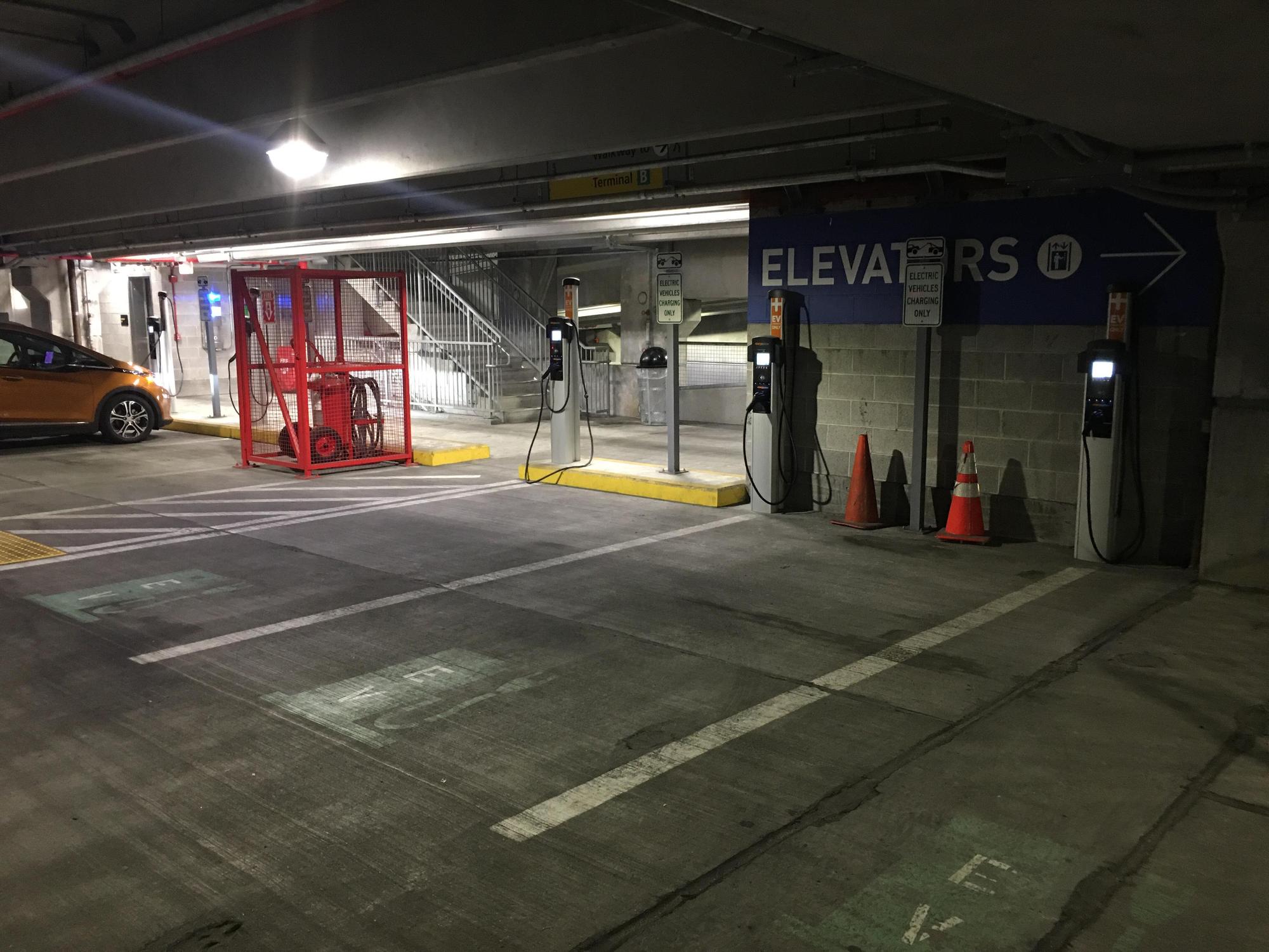 LaGuardia Airport Terminal B Garage Central Terminal Dr, East