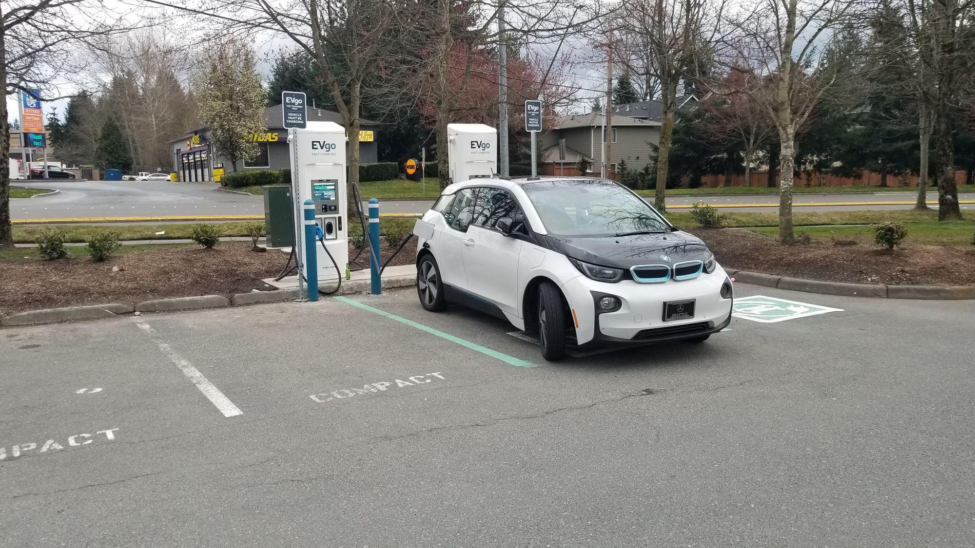 Whole Foods Lynnwood Lynnwood, WA EV Station