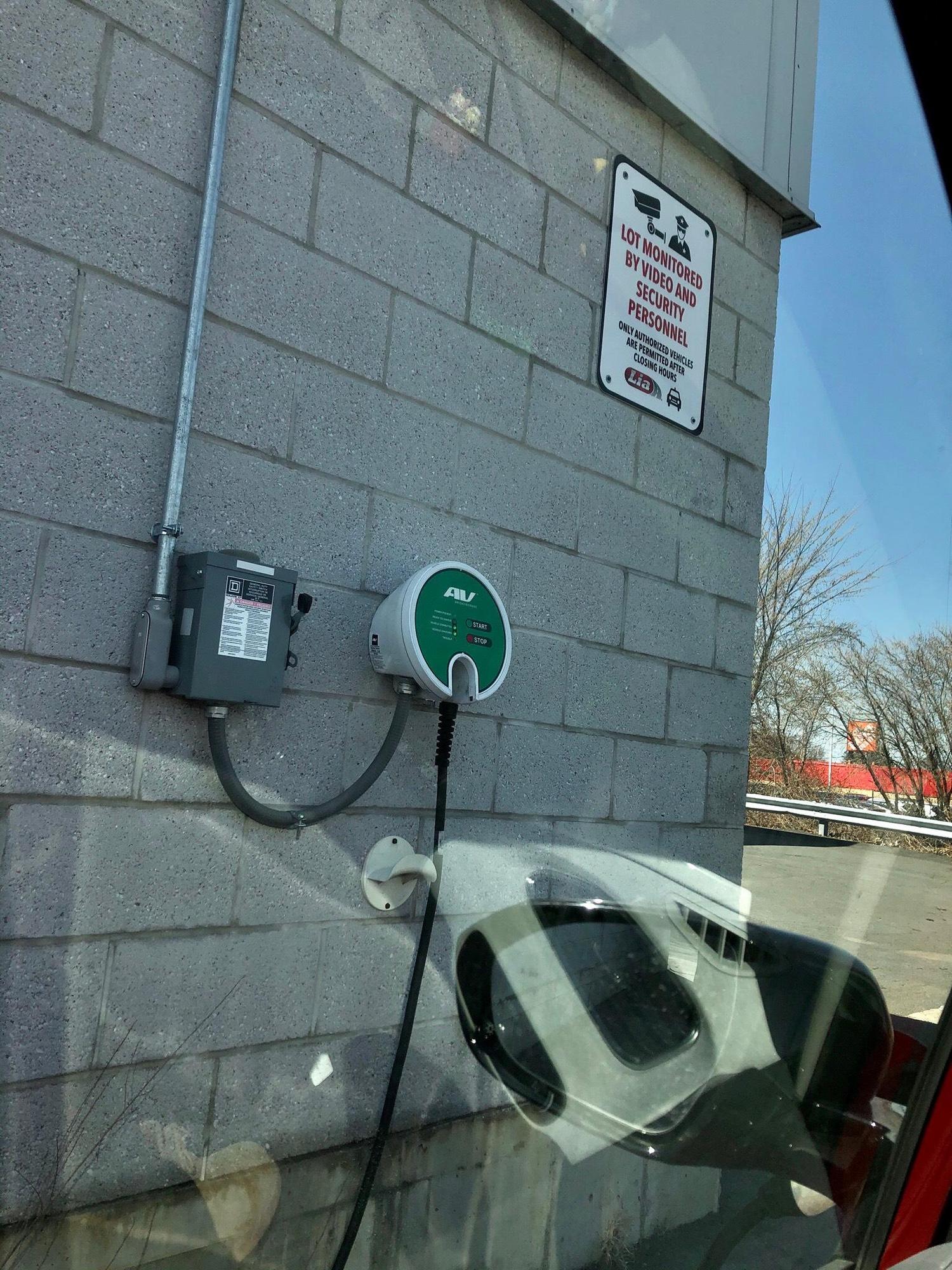 Lia Hyundai of Albany Albany, NY EV Station