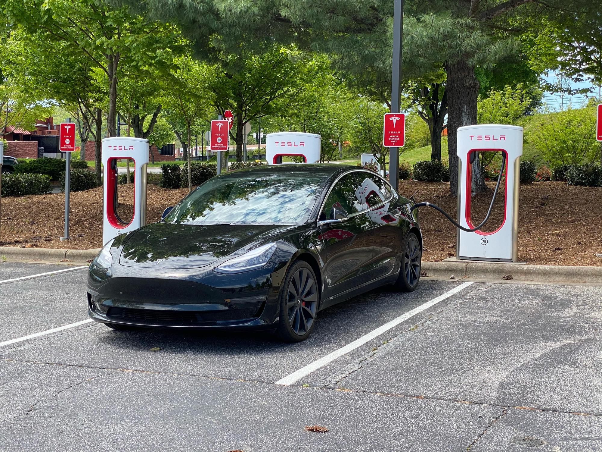 Asheville Outlet Mall (4) Asheville, NC EV Station