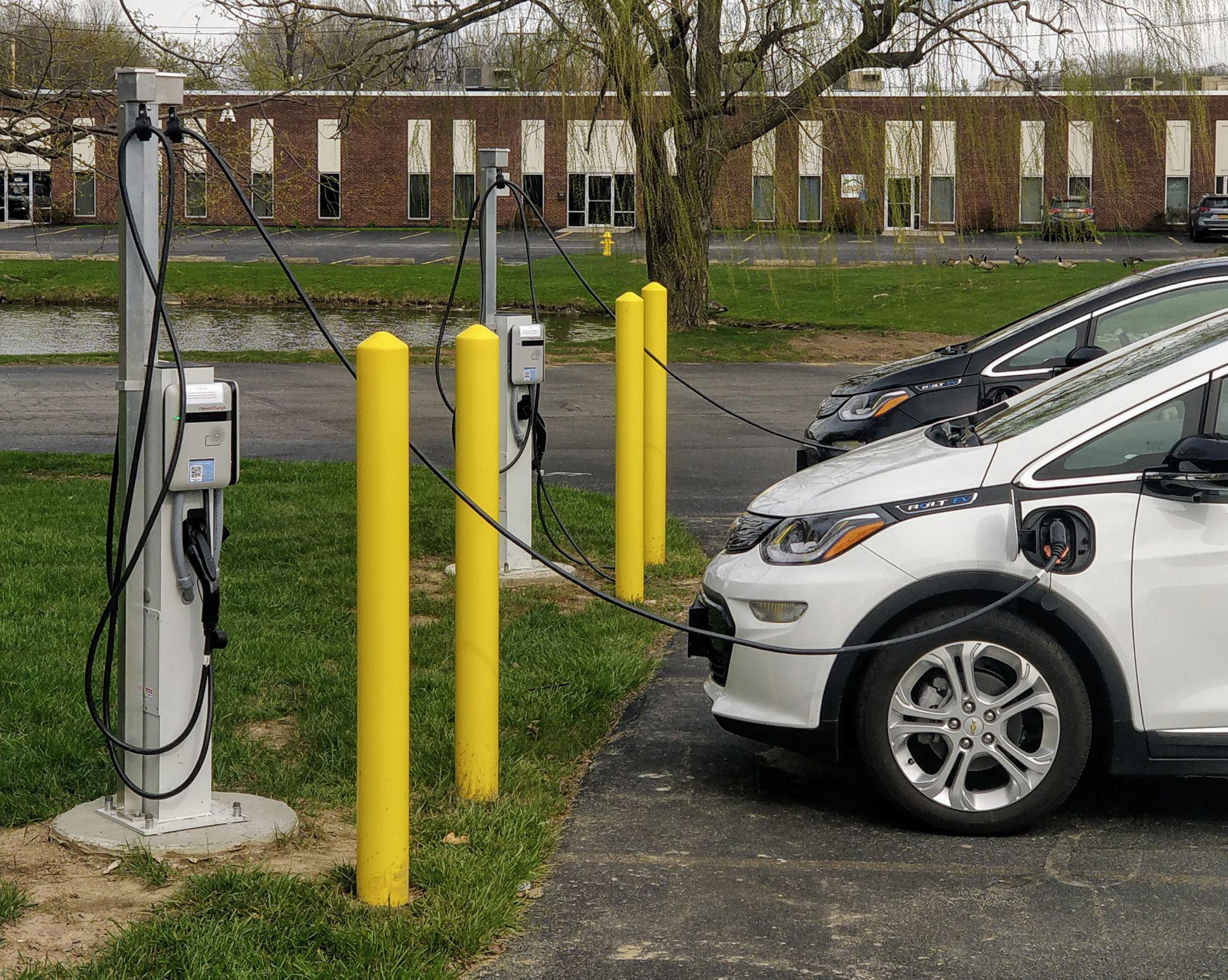 Winton Place Business Center Rochester, NY EV Station