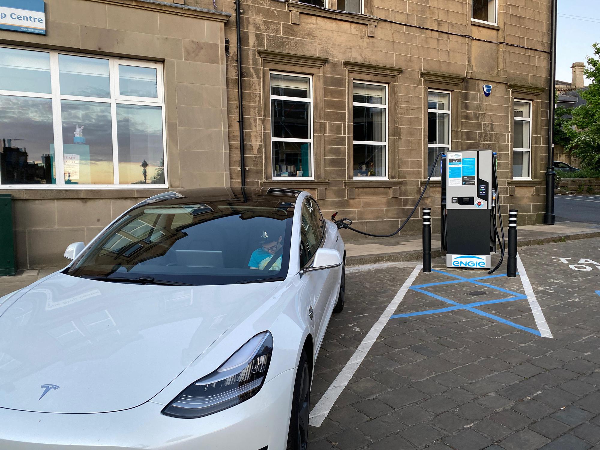 Yeadon One Stop Centre Yeadon, England EV Station