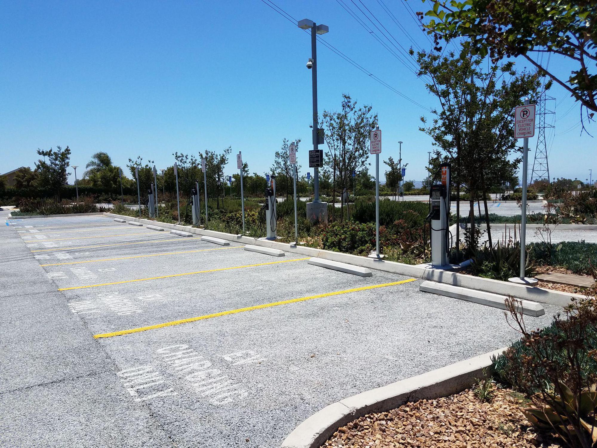 Chula Vista Park & Ride Chula Vista, CA EV Station