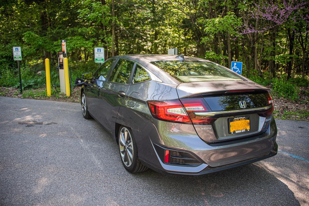 Beaver Lake Nature Center Baldwinsville, NY EV Station