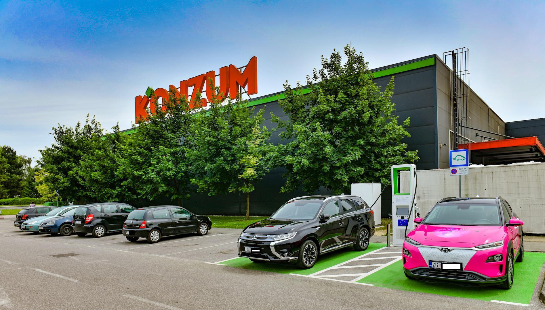 Super Konzum Sarajevska HT Sarajevska cesta 6, 10000, Zagreb, Croatia