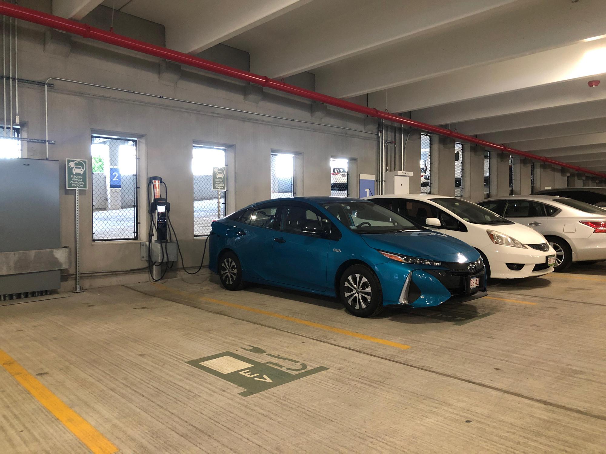 Kilroy Square Garage Quincy, MA EV Station
