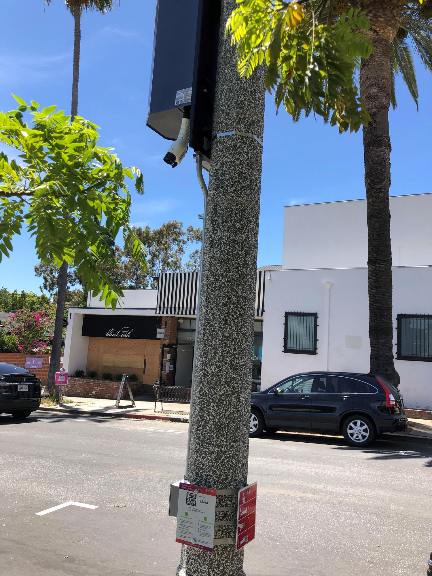 888 N Swarthmore Ave Parking Los Angeles, CA EV Station