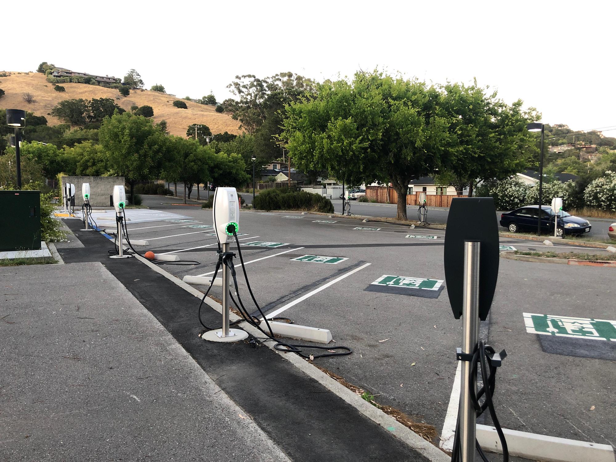 Sun Valley Elementary School San Rafael, CA EV Station