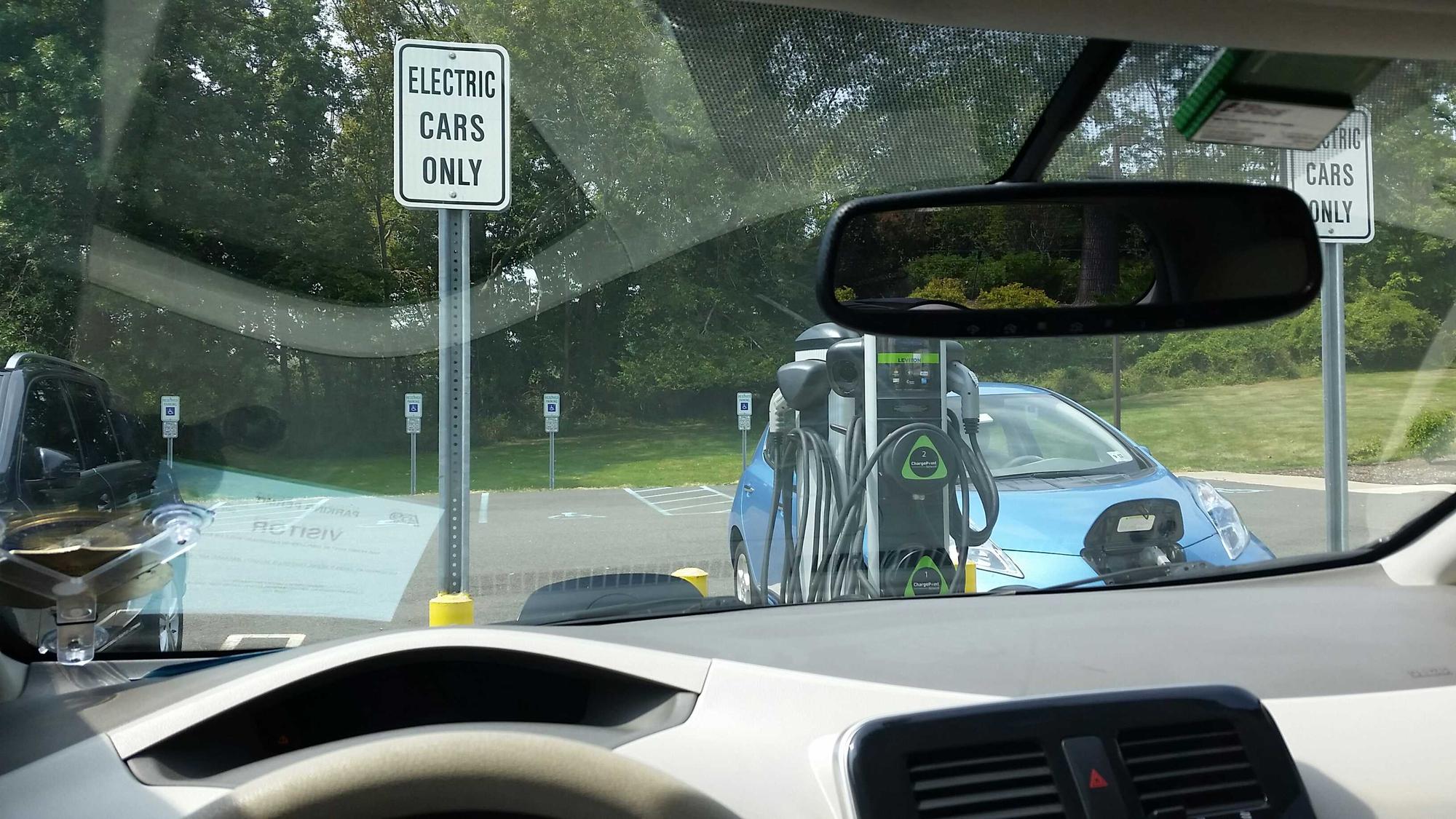 ADP Roseland, NJ EV Station