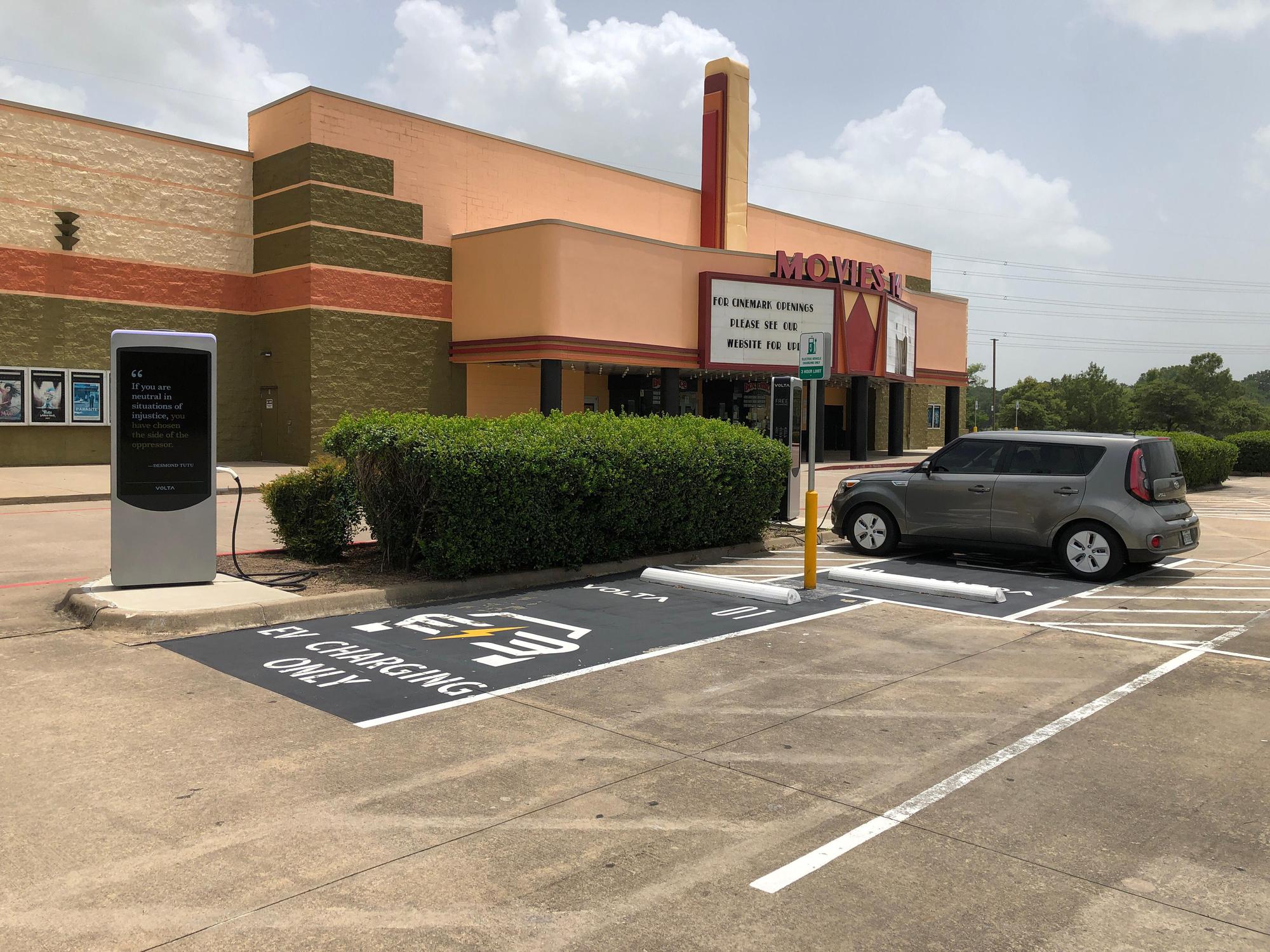 Cinemark 14 McKinney McKinney, TX EV Station
