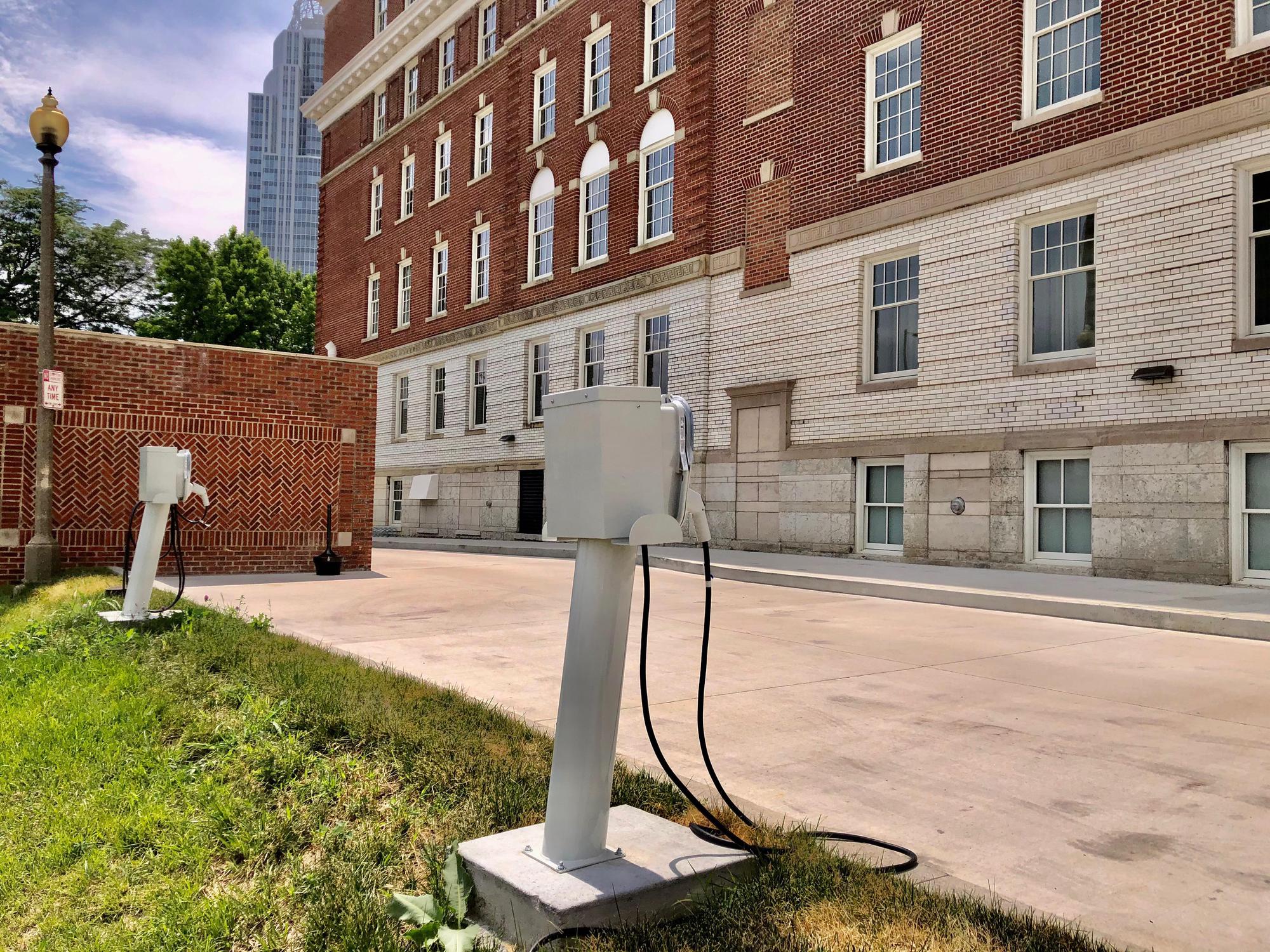 The Lytle Park Hotel Newport, OH EV Station