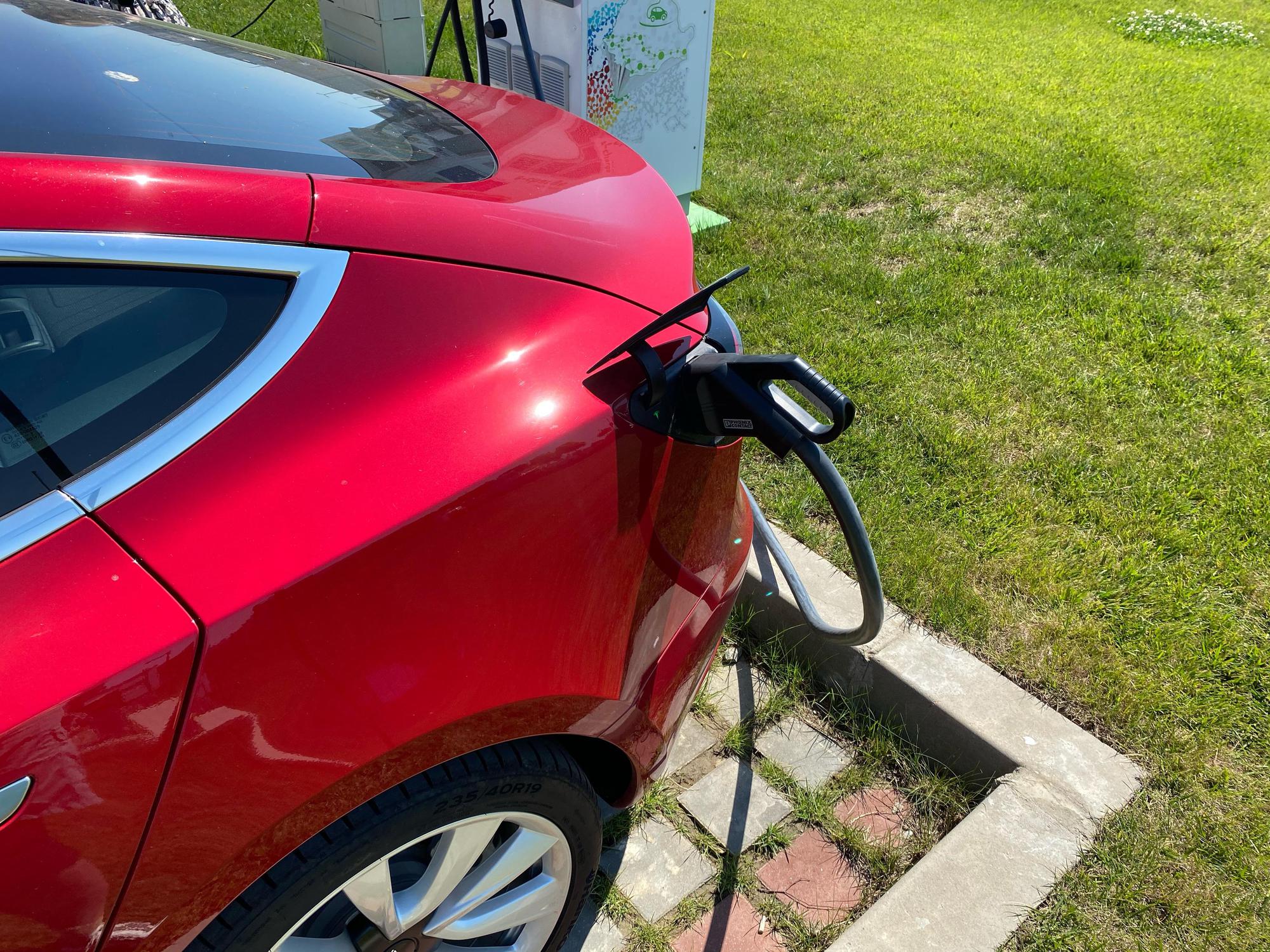 261 Bulevardul Aurel Vlaicu, PlugShare