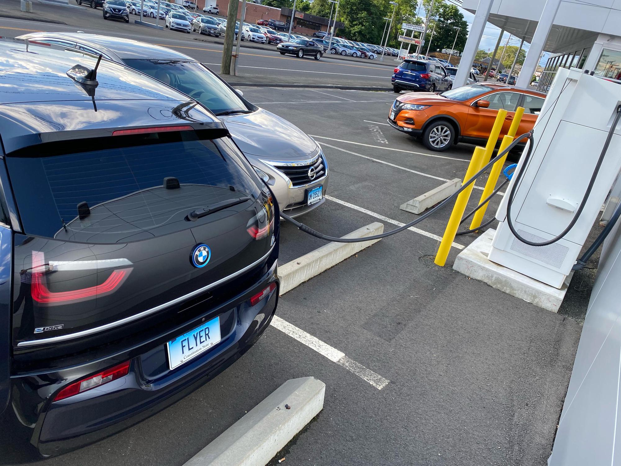 Barberino Nissan Parts Wallingford, CT EV Station