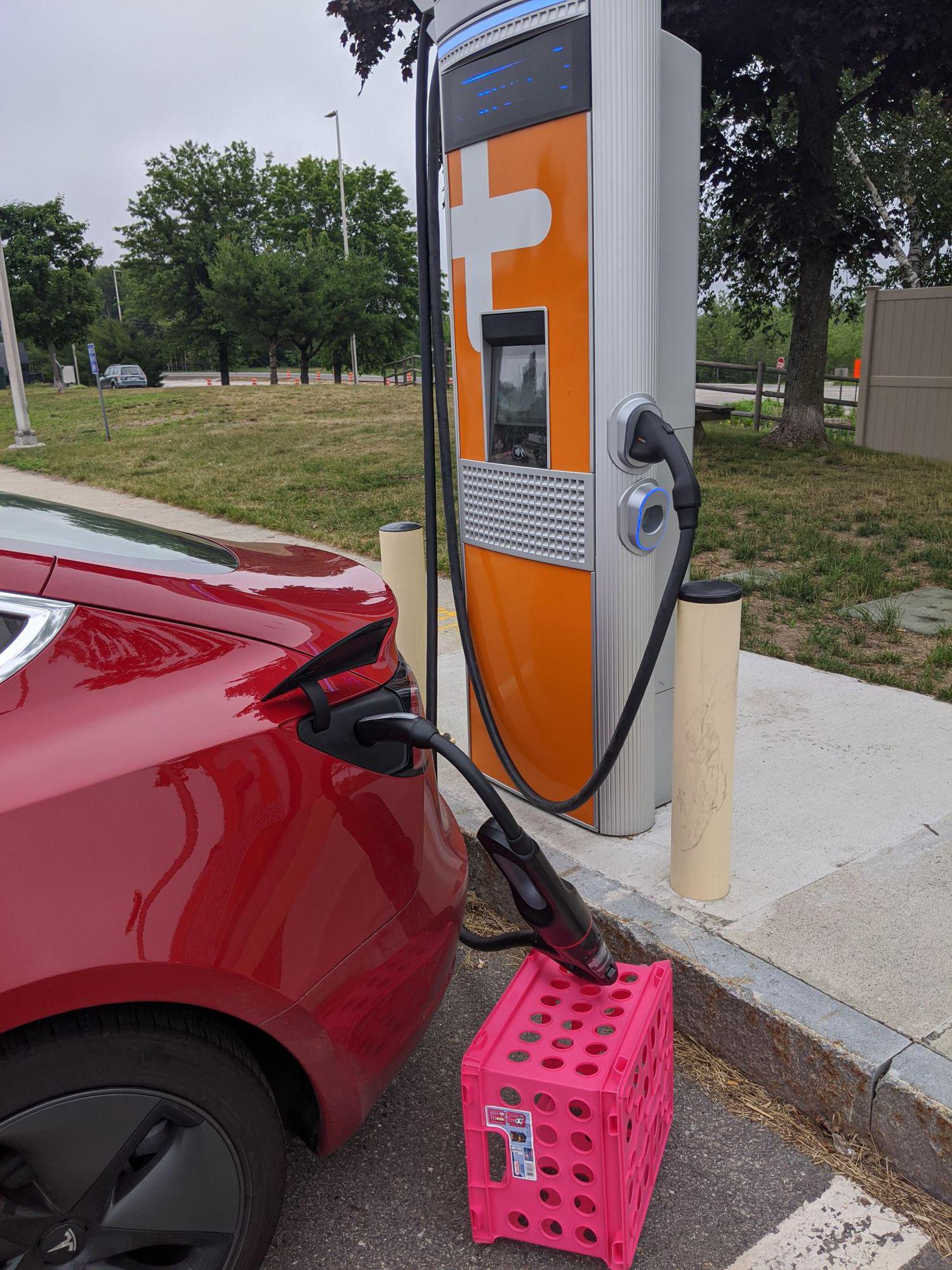 Kennebunk Service Plaza Northbound (2) Kennebunk, ME EV Station
